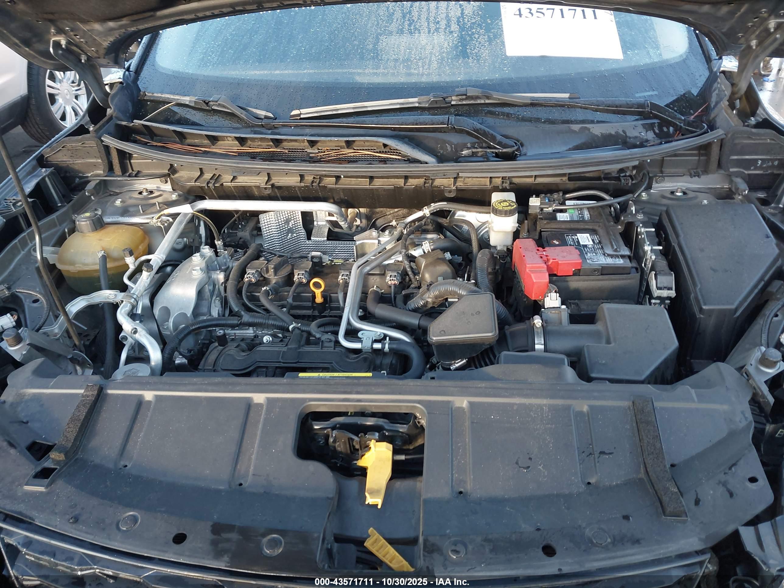 NISSAN ROGUE image 10