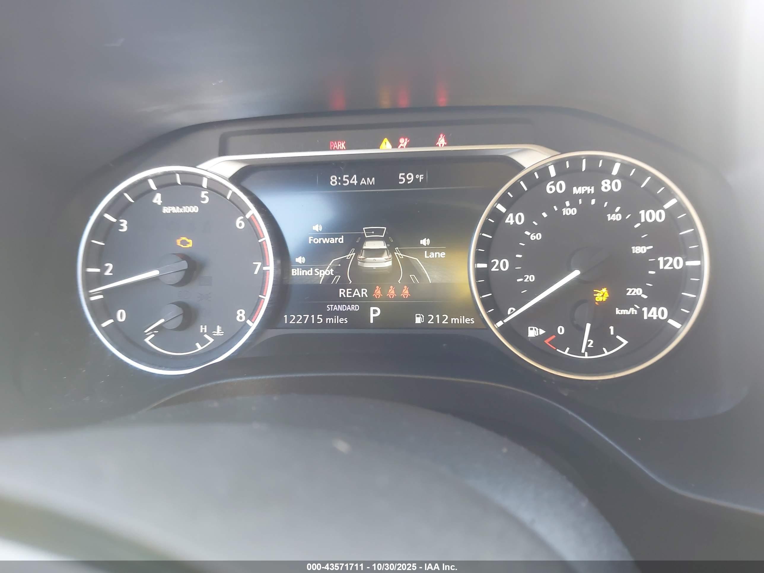 NISSAN ROGUE image 7