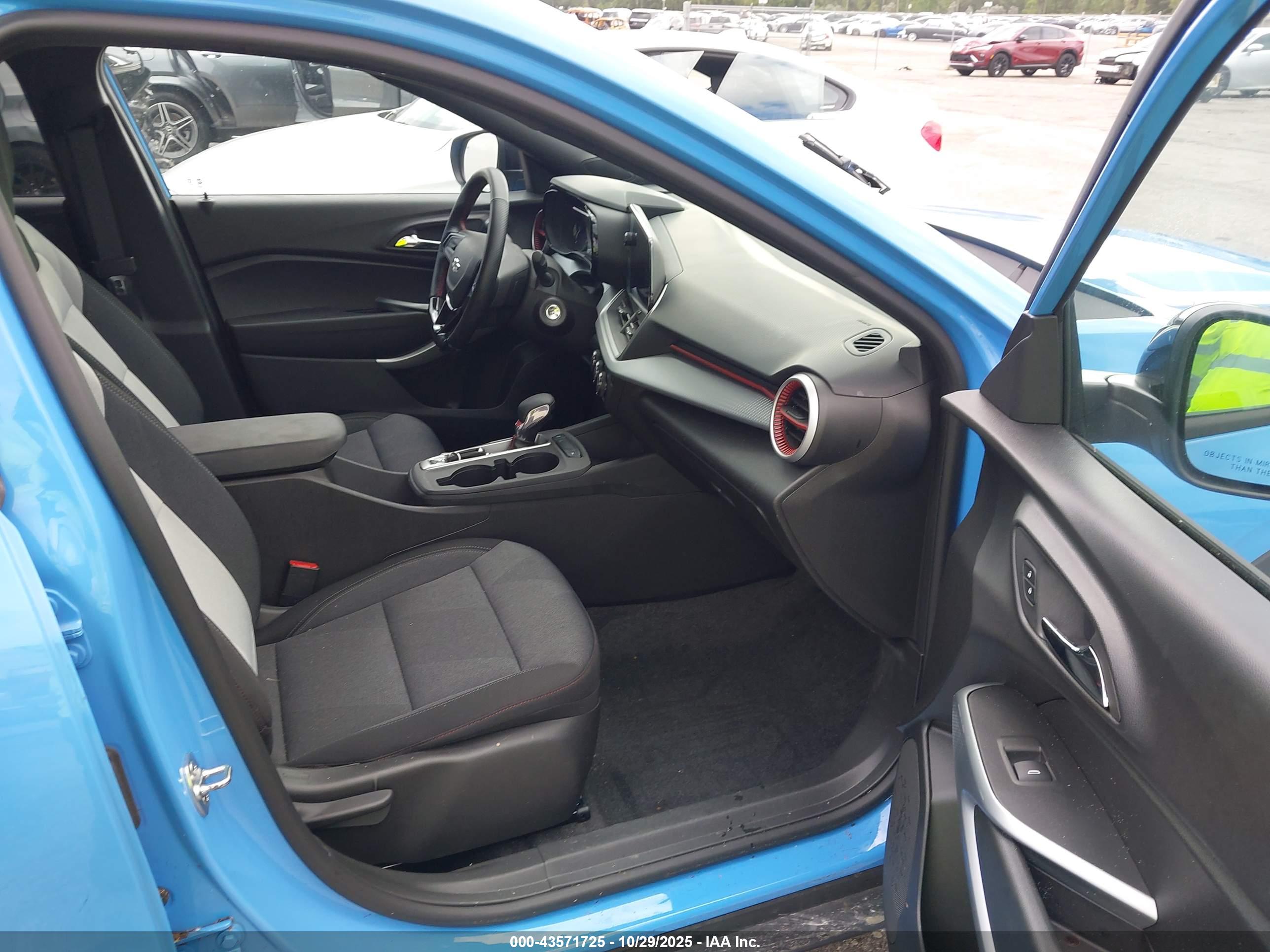 CHEVROLET TRAX image 5