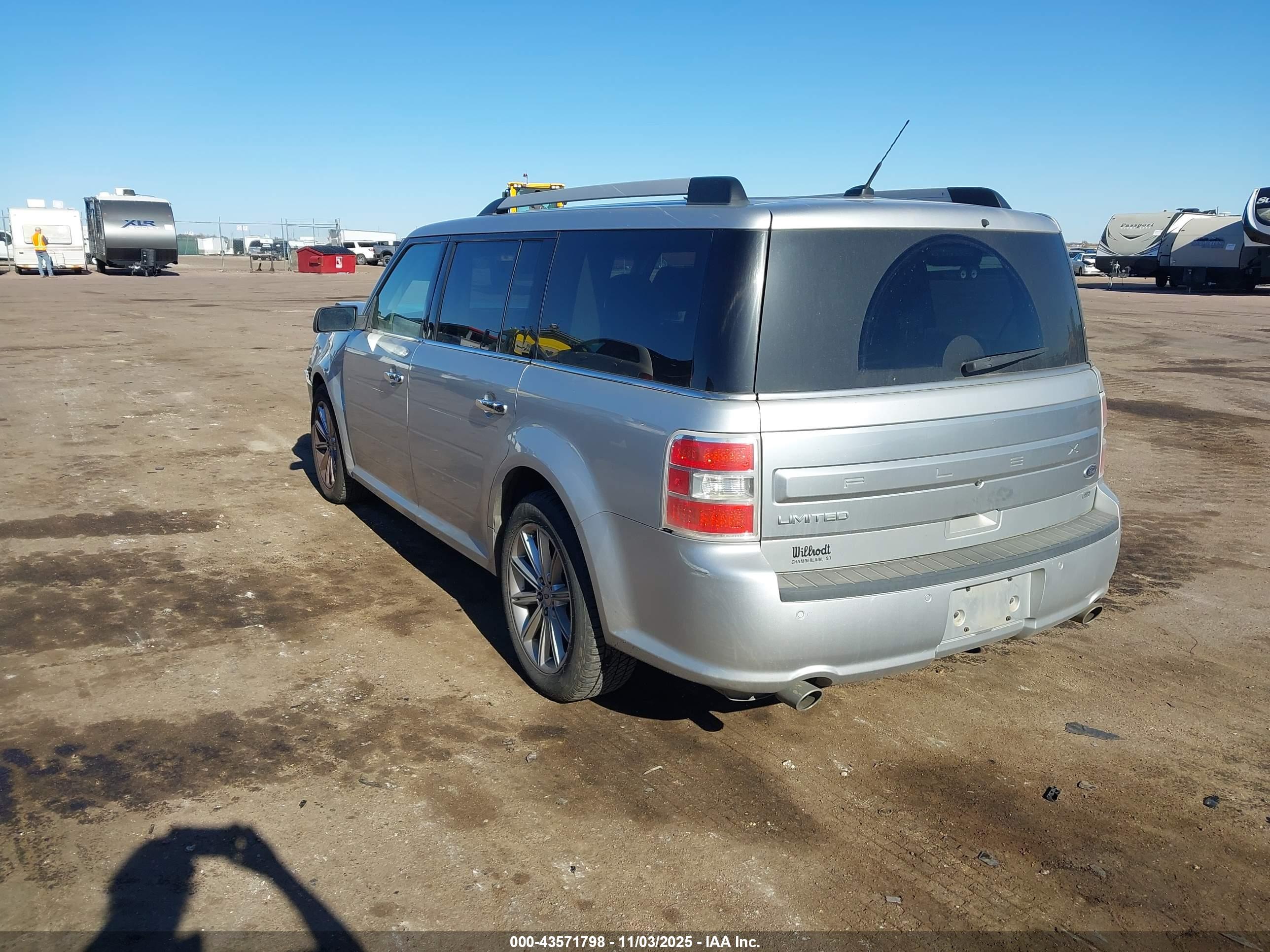 FORD FLEX image 3