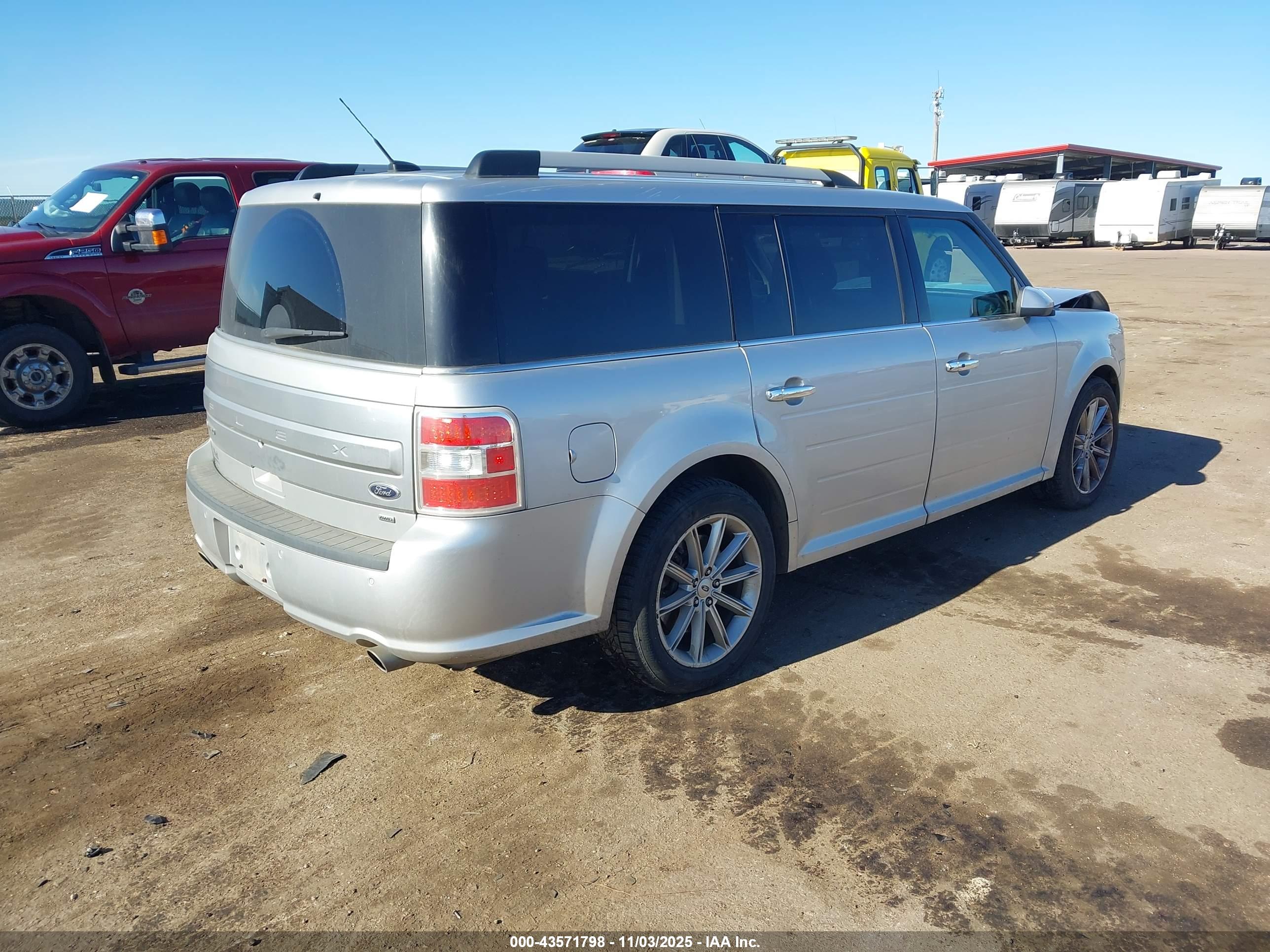 FORD FLEX image 4