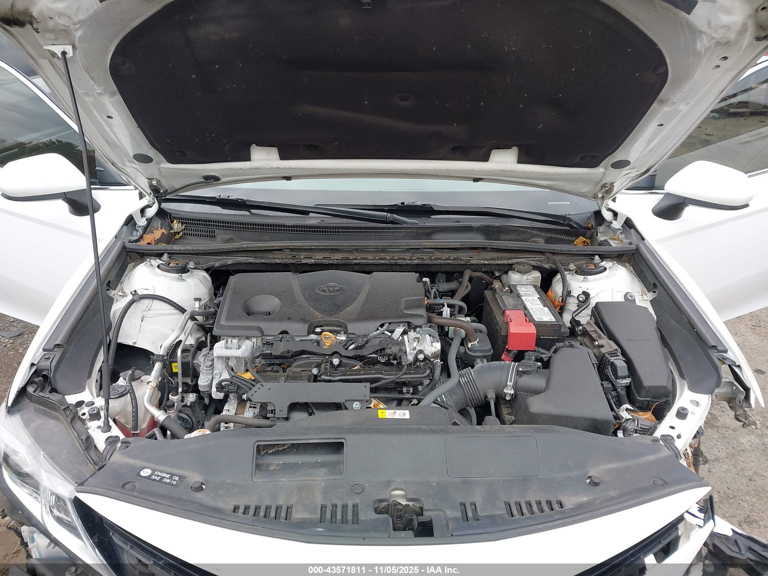 TOYOTA CAMRY image 10
