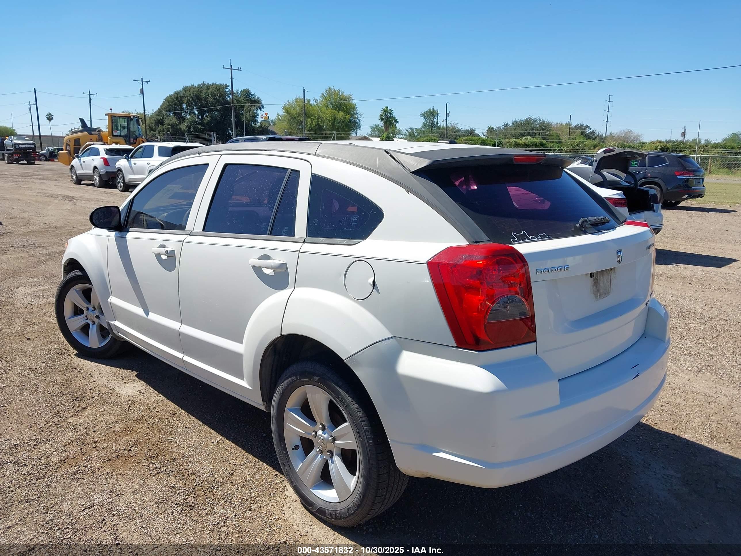 DODGE CALIBER image 3