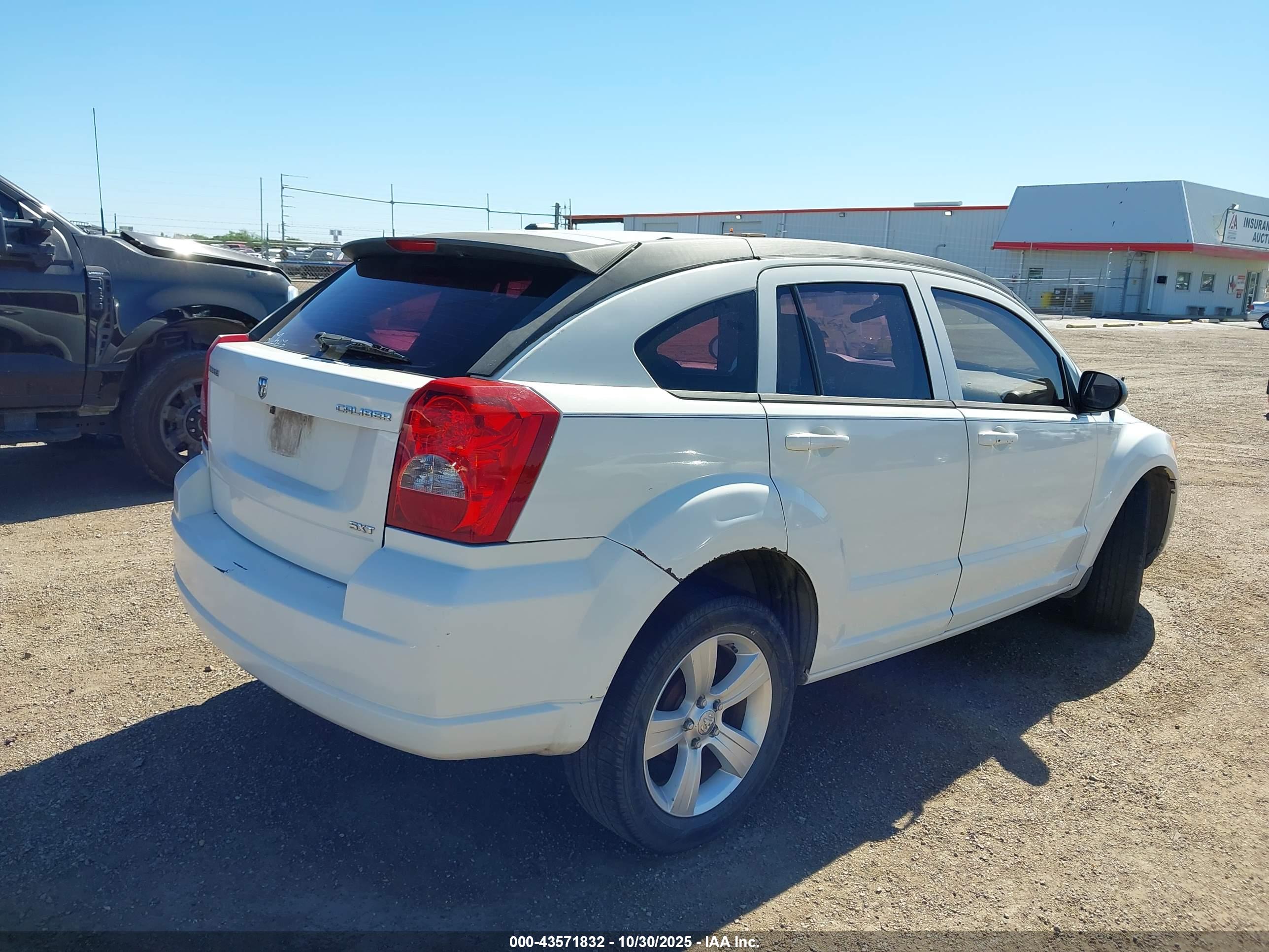 DODGE CALIBER image 4