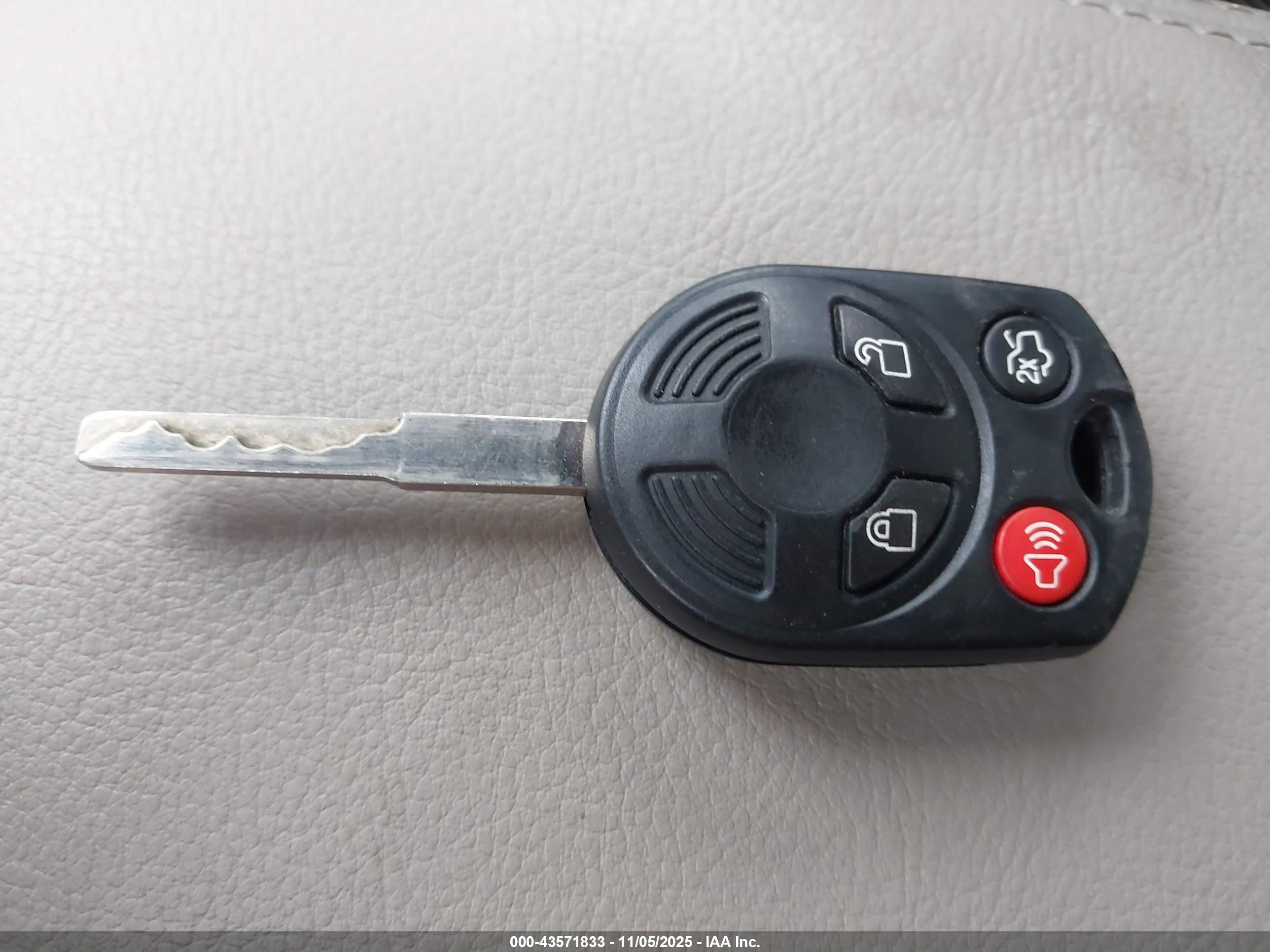 FORD FOCUS image 11