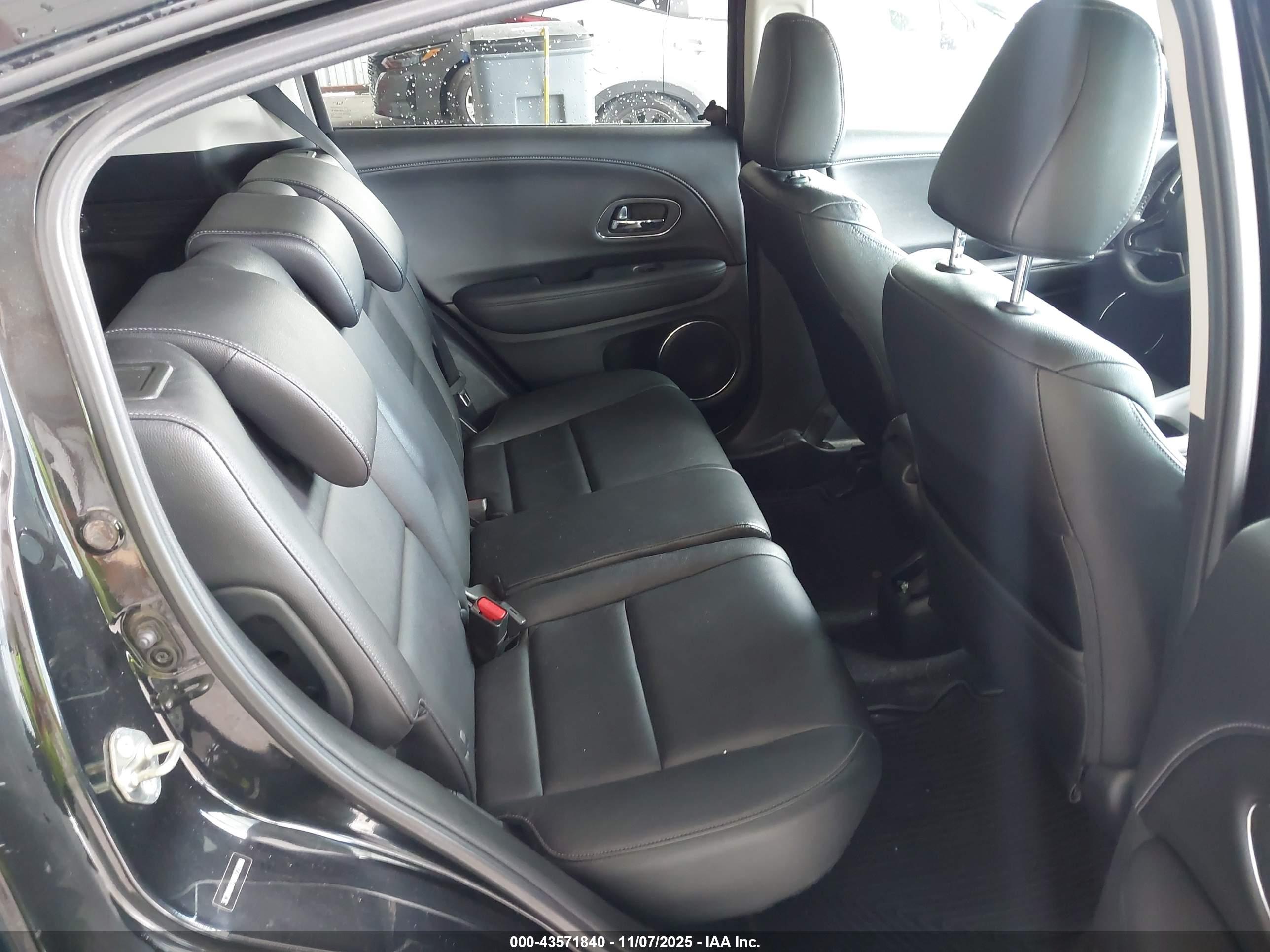HONDA HR-V image 8