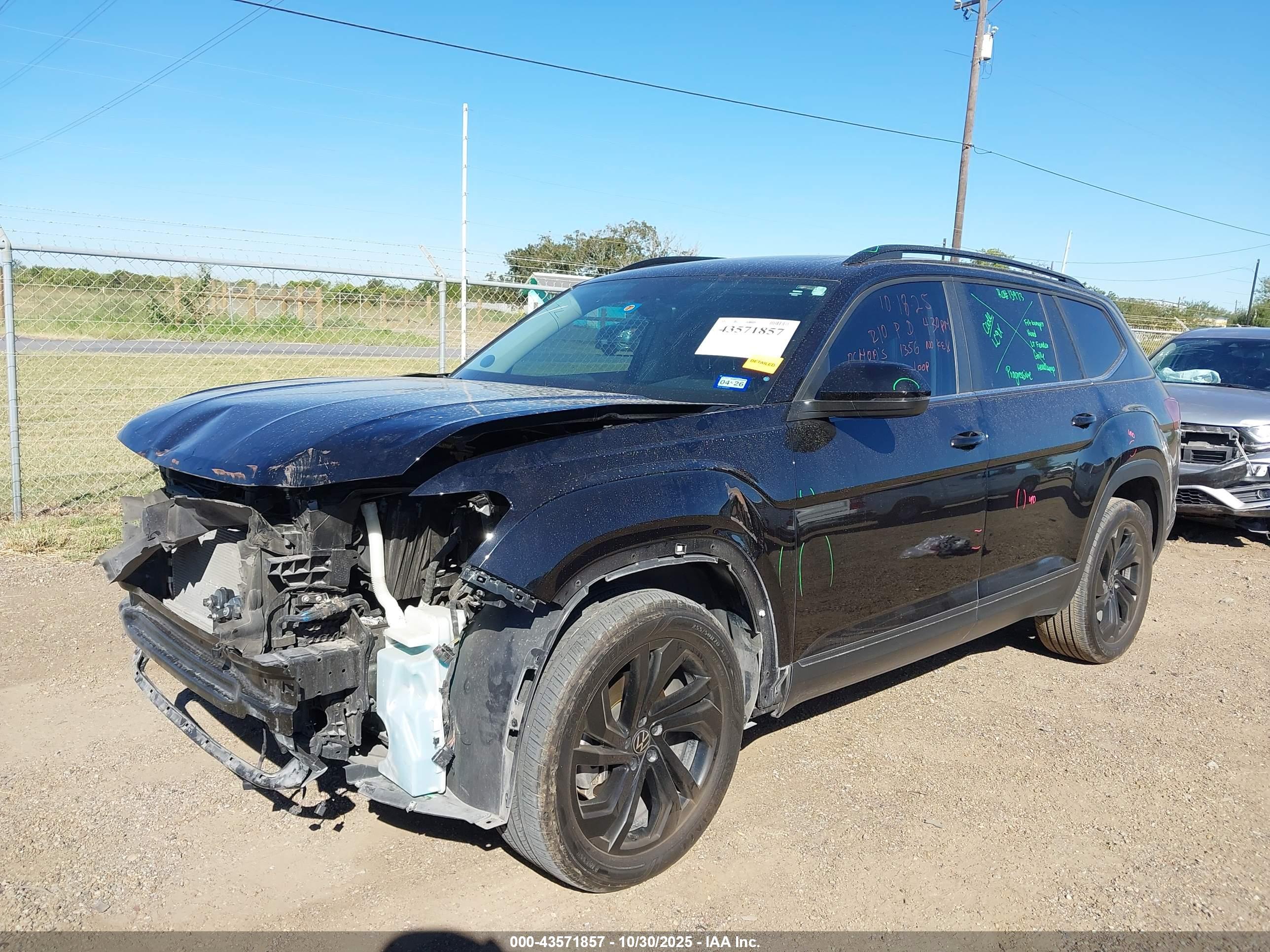 VOLKSWAGEN ATLAS image 2
