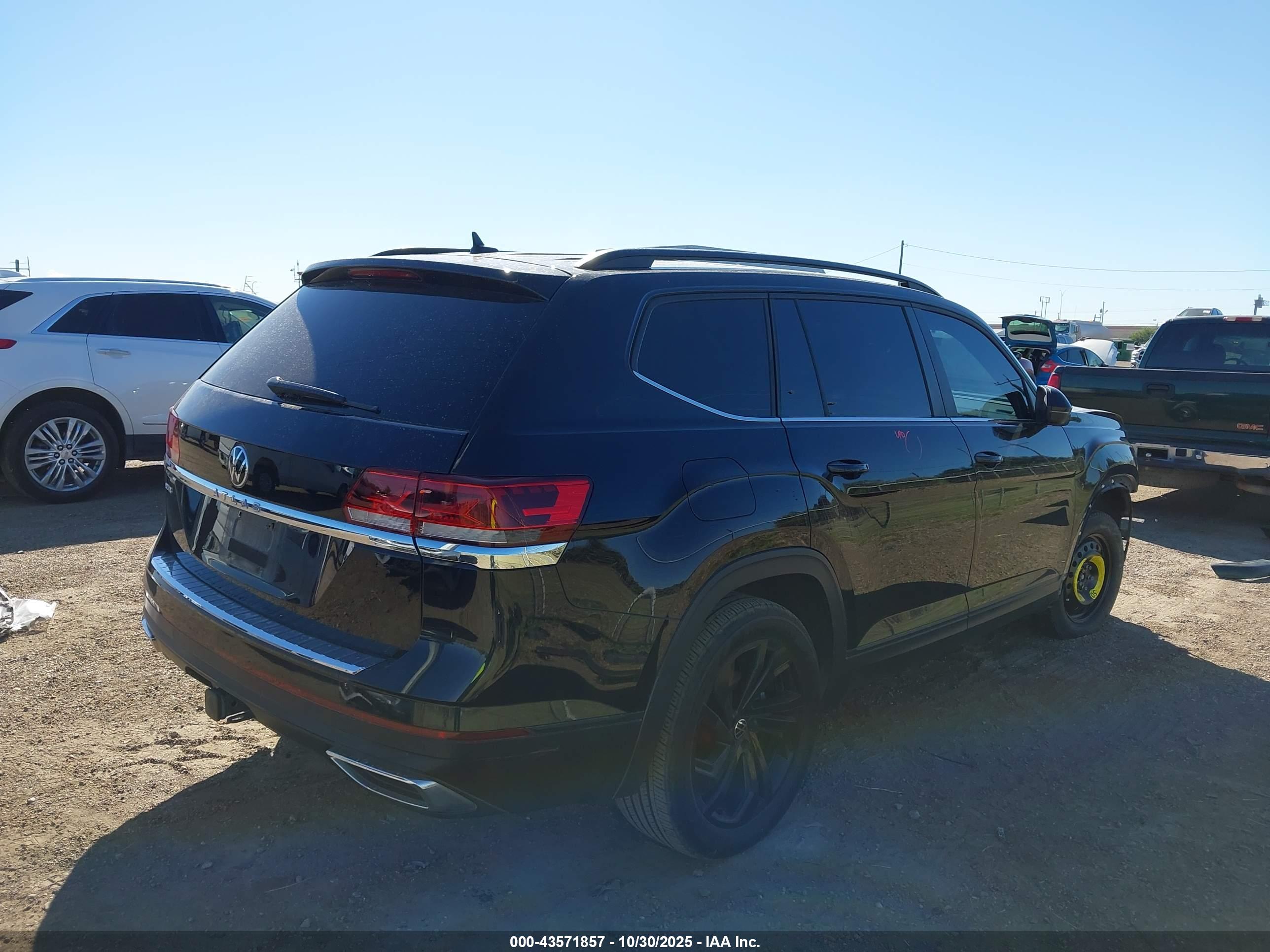 VOLKSWAGEN ATLAS image 4