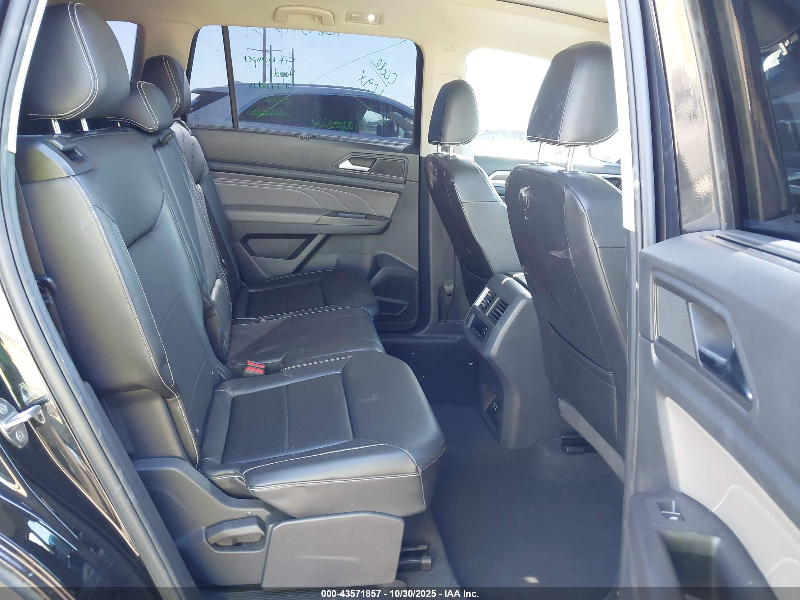 VOLKSWAGEN ATLAS image 8