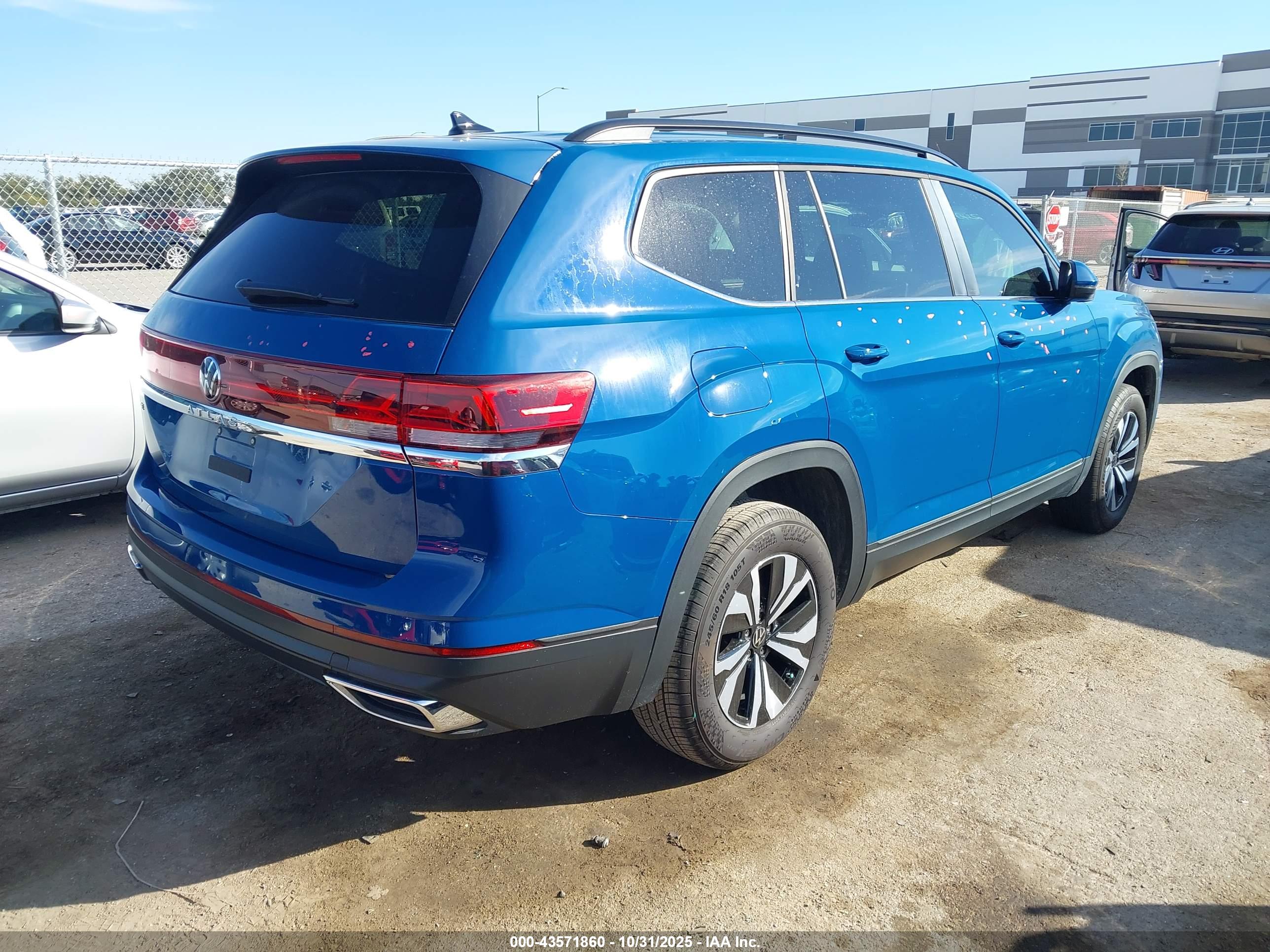 VOLKSWAGEN ATLAS image 4