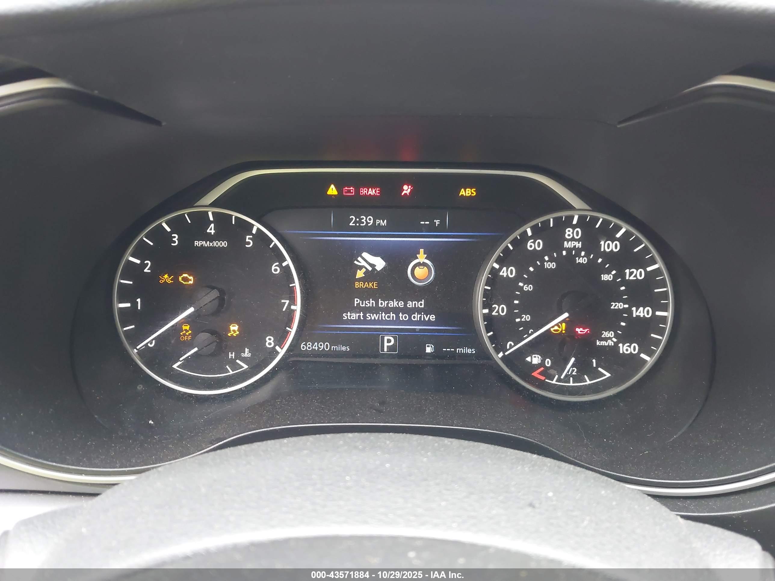 NISSAN MAXIMA image 7