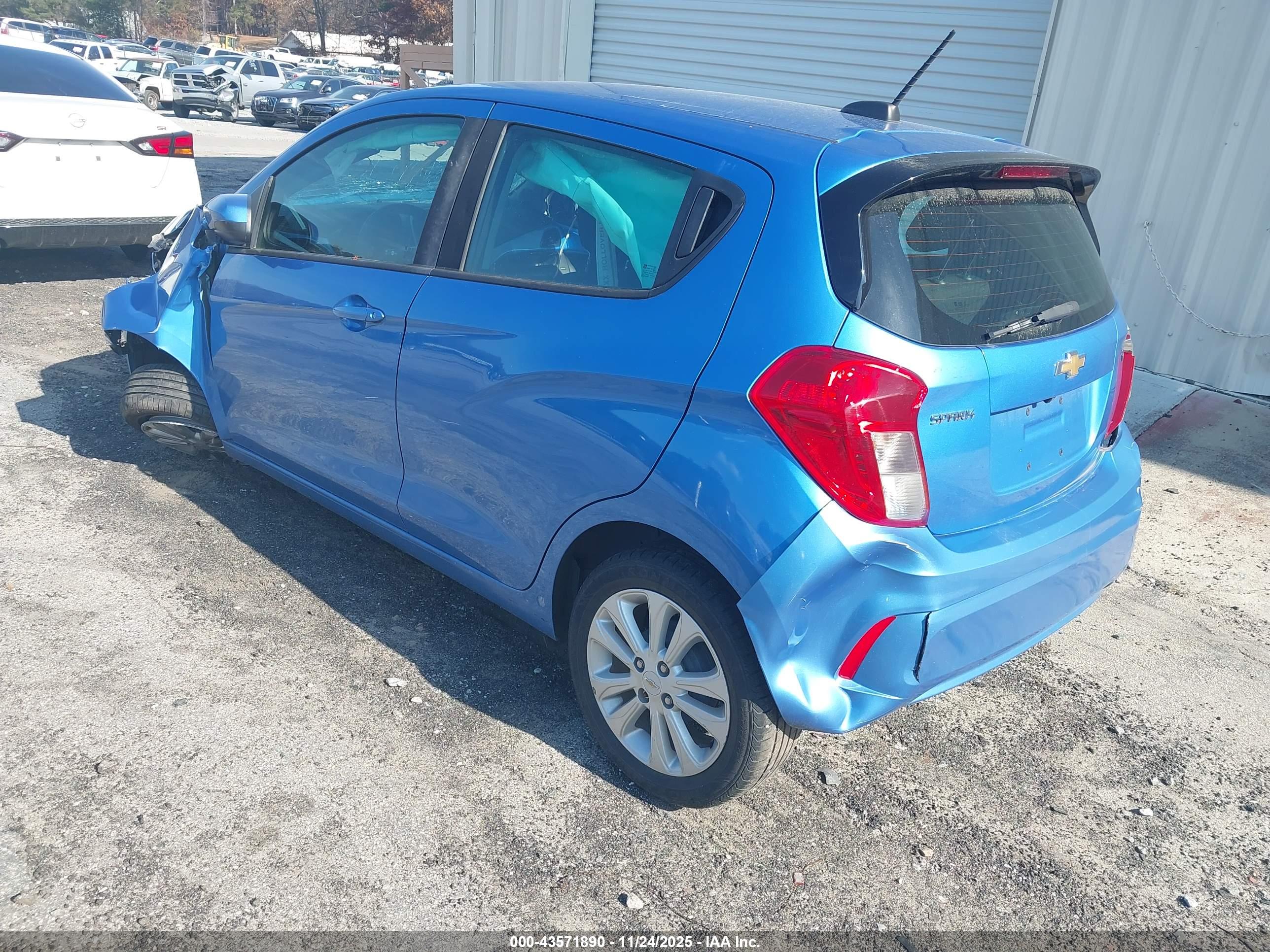 CHEVROLET SPARK image 3