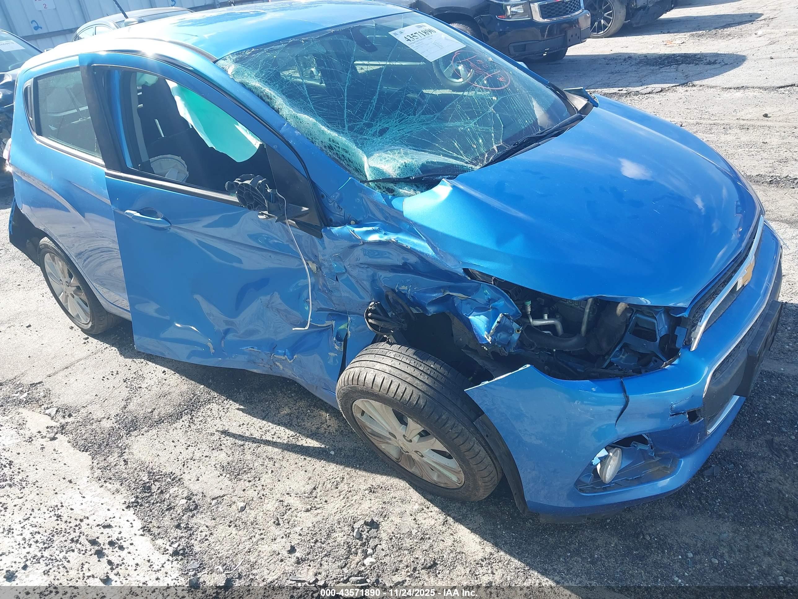 CHEVROLET SPARK image 6