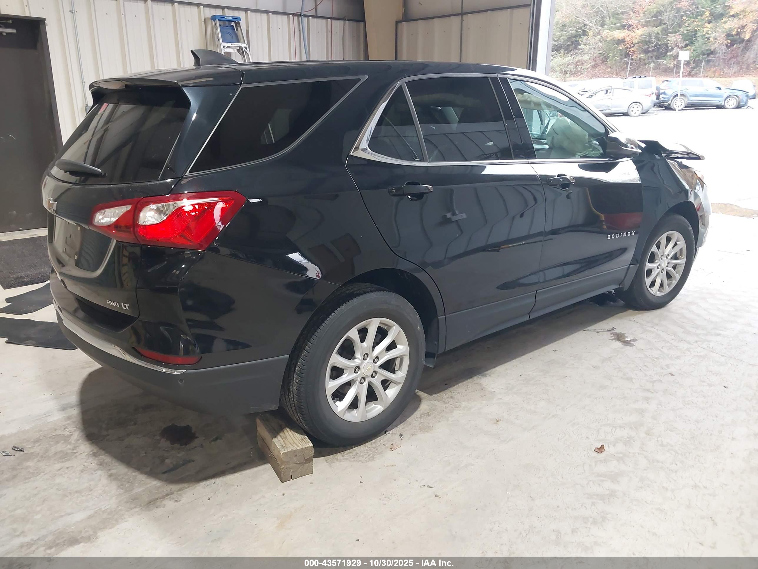 CHEVROLET EQUINOX image 4