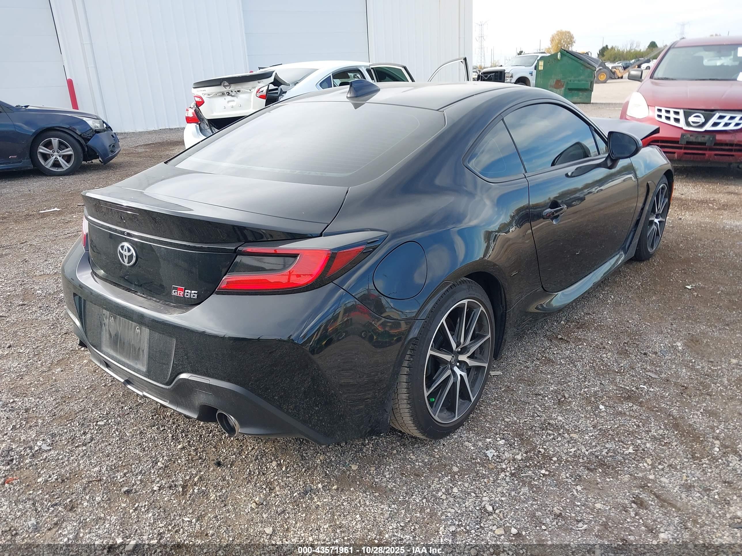 TOYOTA GR86 image 4
