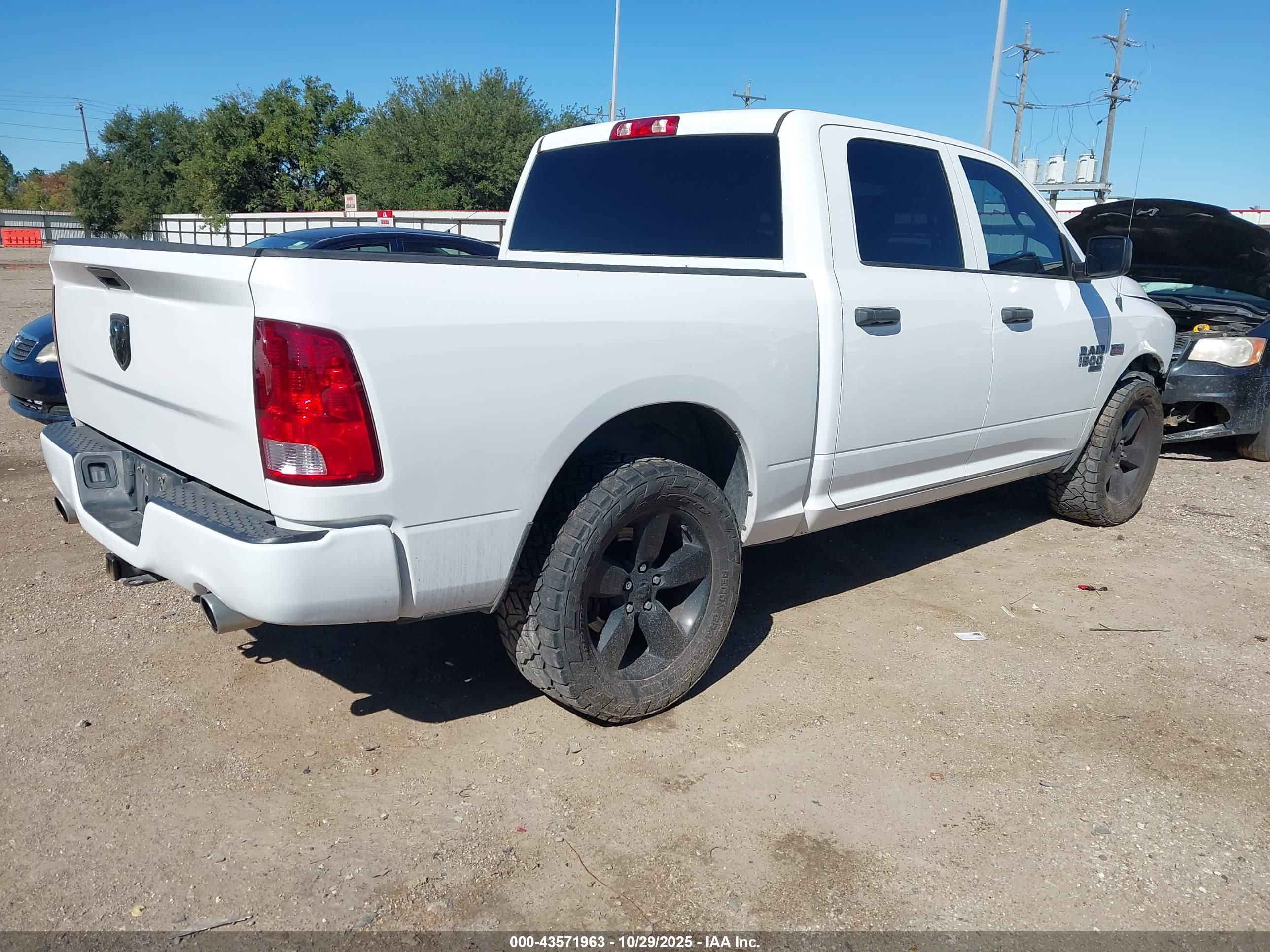 RAM 1500 image 4