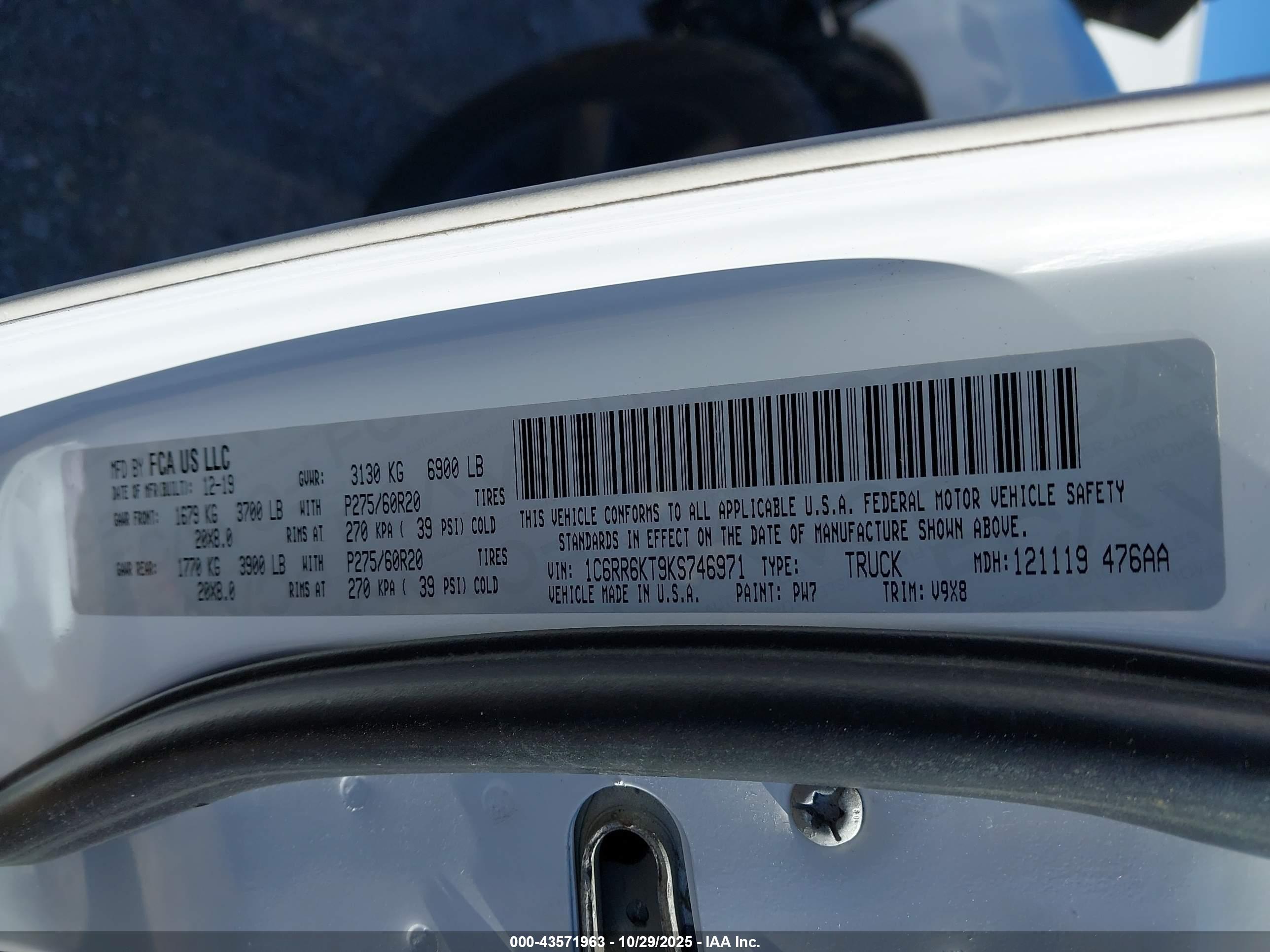 RAM 1500 image 9