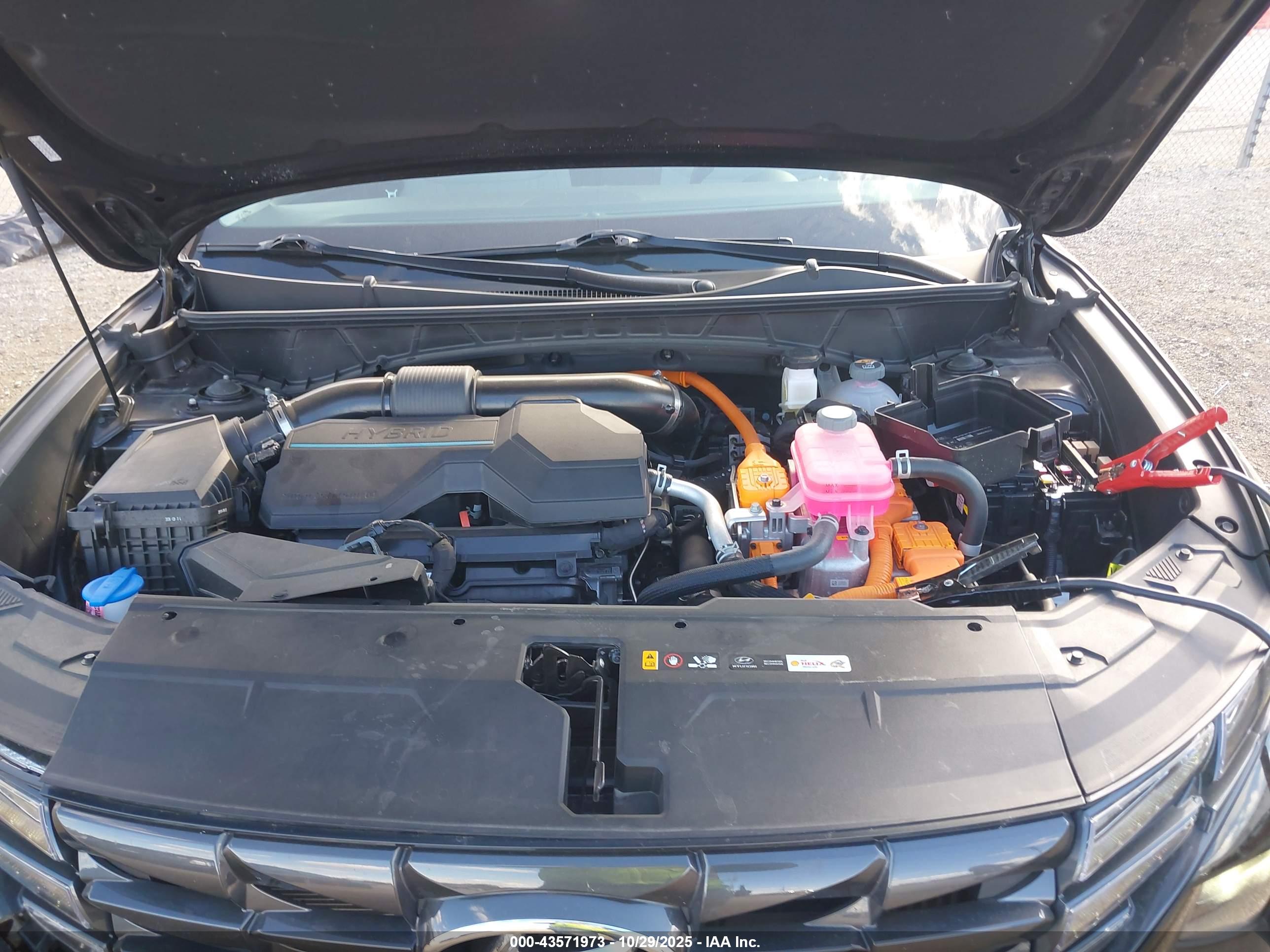 HYUNDAI TUCSON image 10