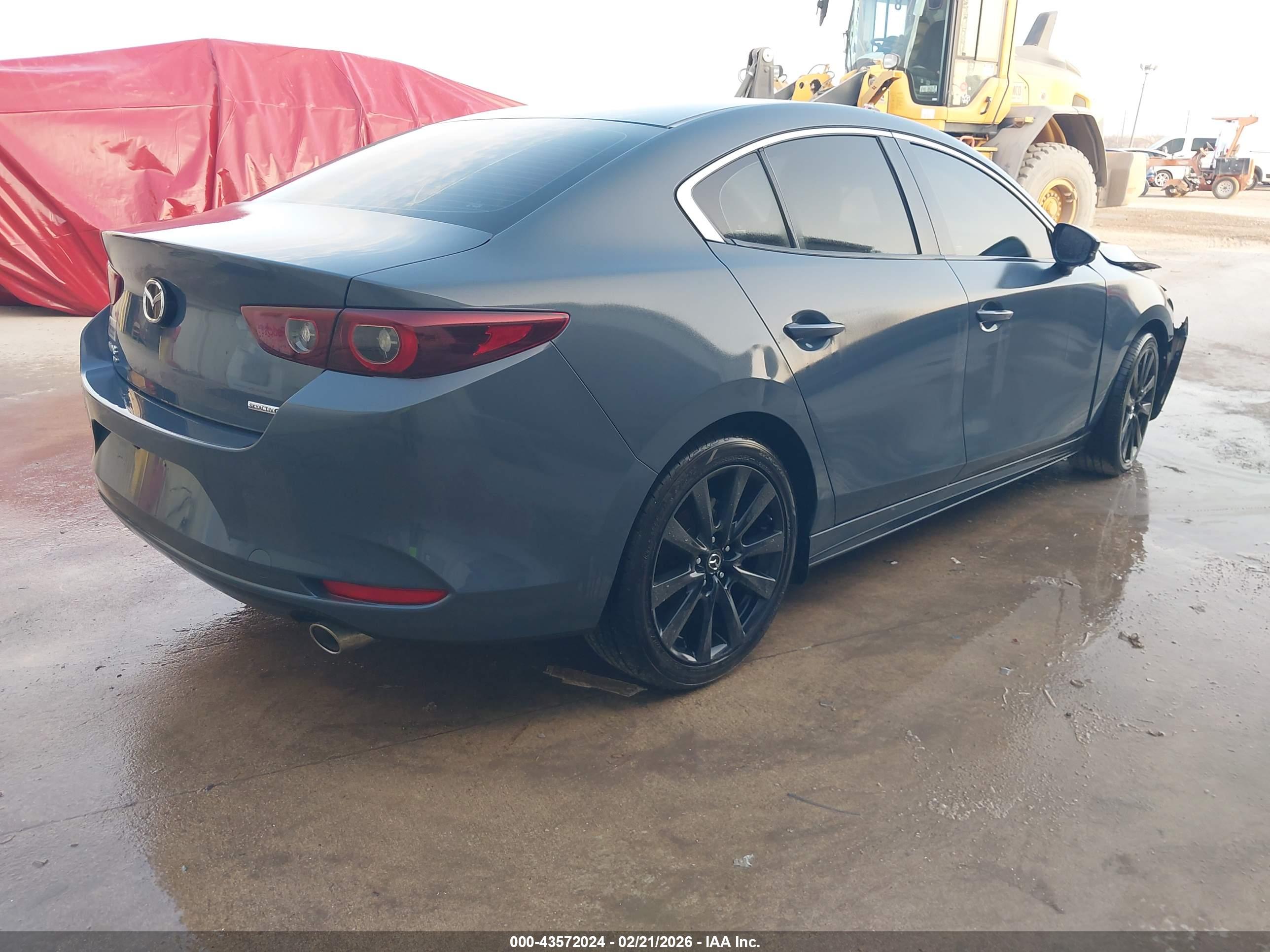 MAZDA MAZDA3 image 4
