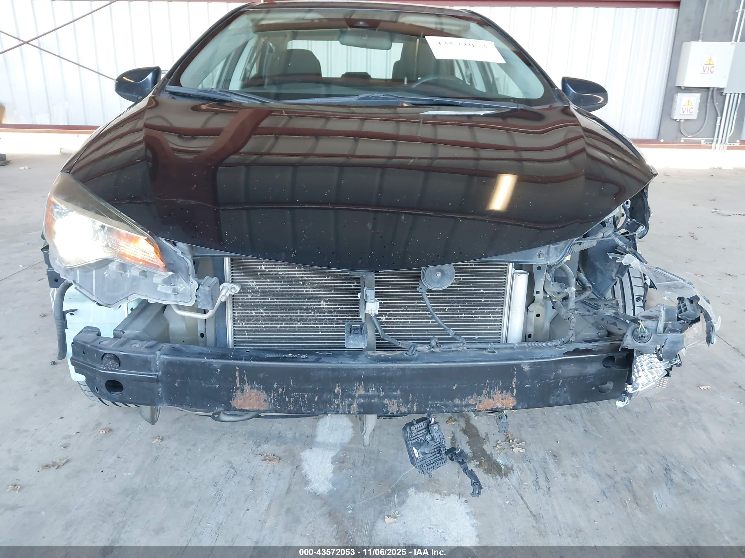 TOYOTA COROLLA image 6
