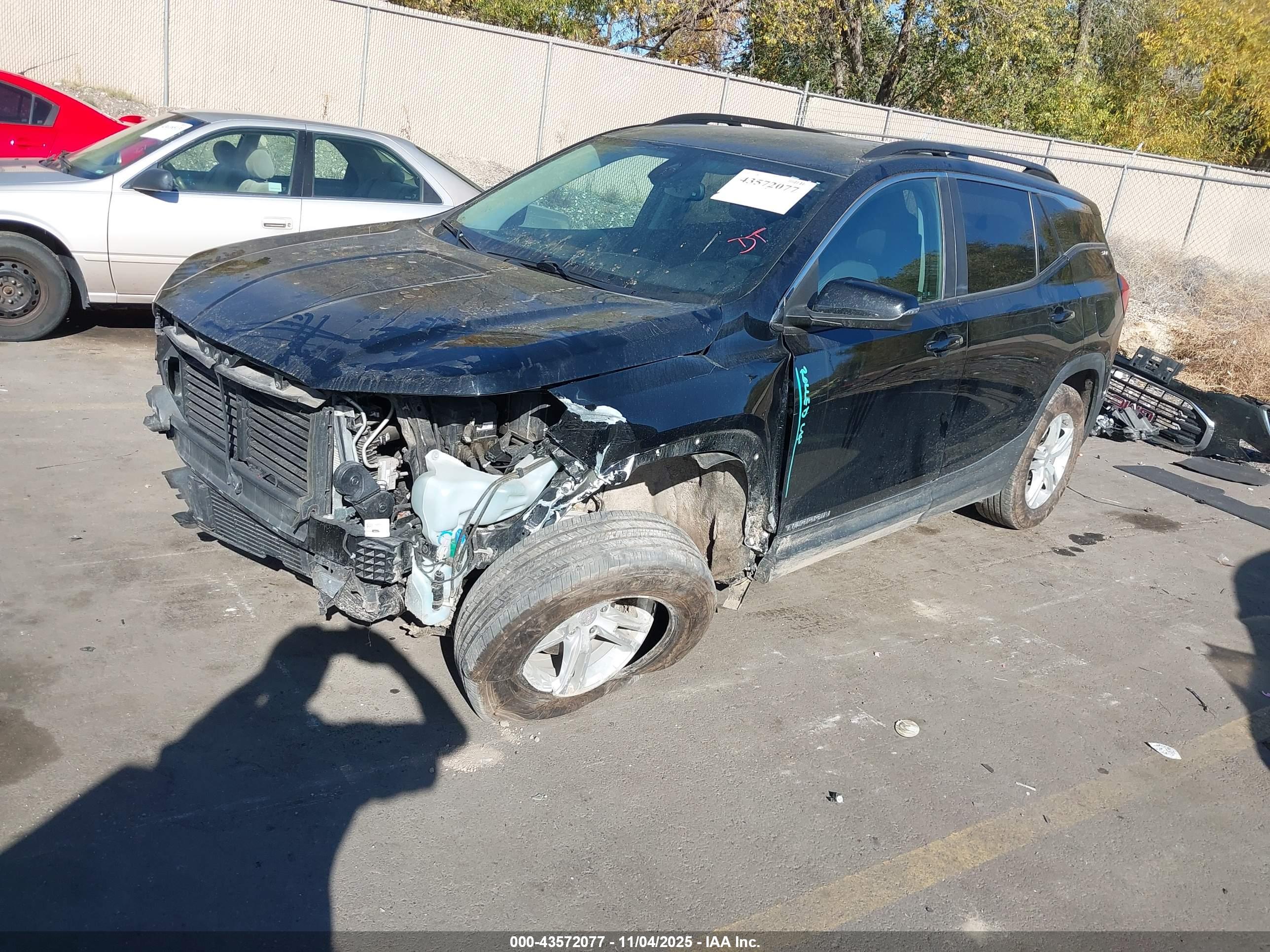 GMC TERRAIN image 2