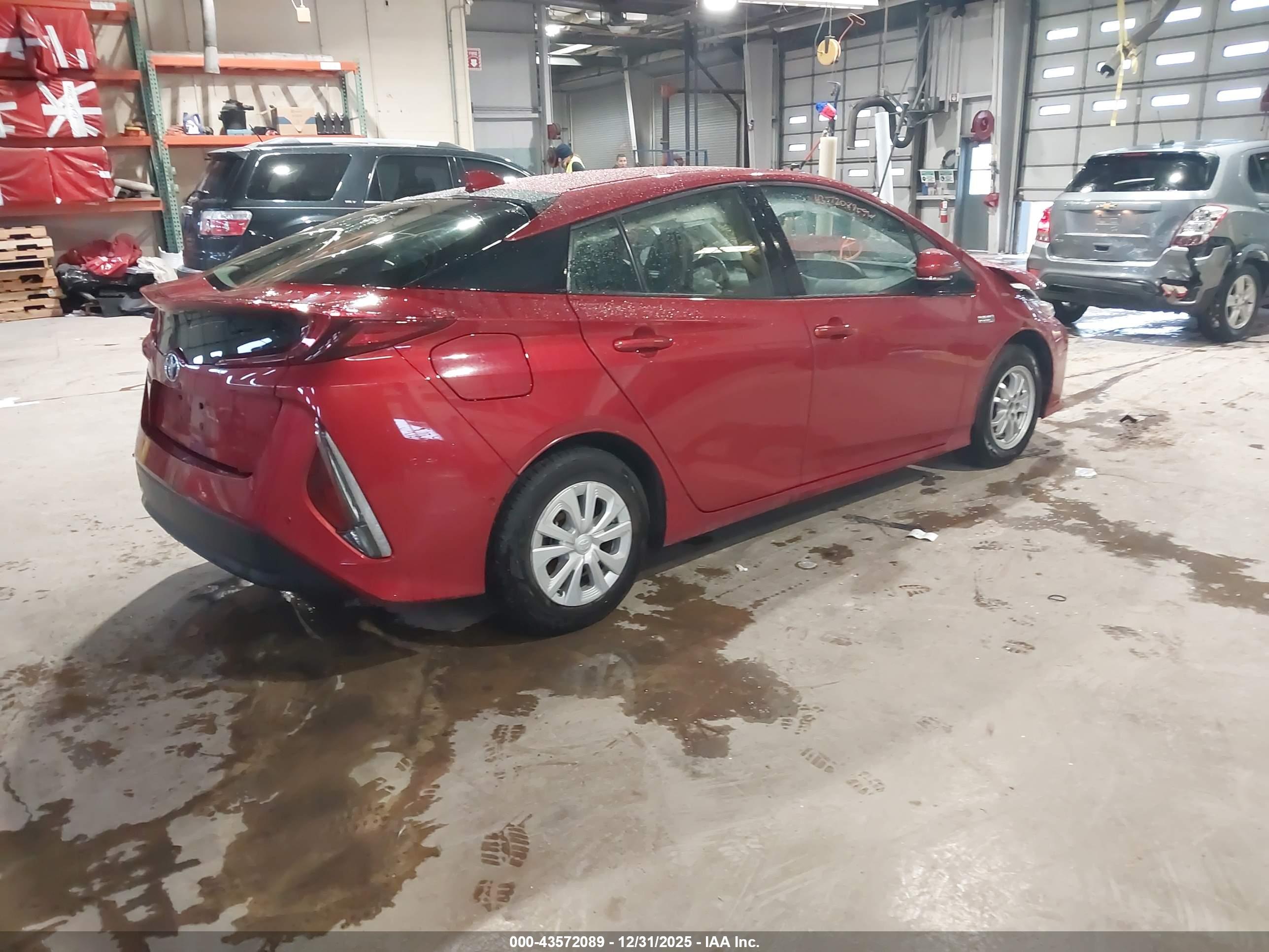 TOYOTA PRIUS image 4