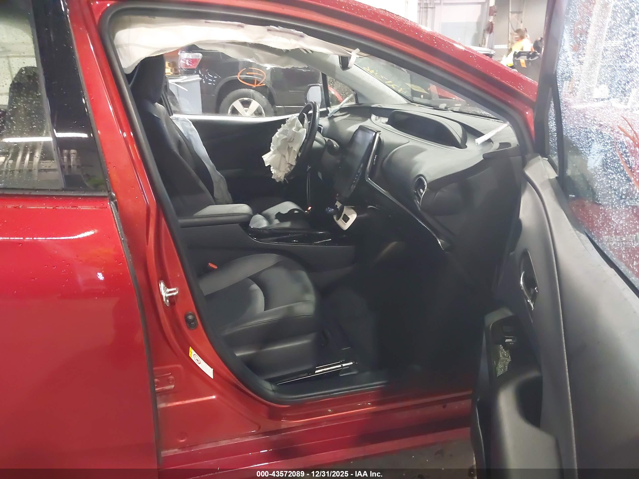 TOYOTA PRIUS image 5
