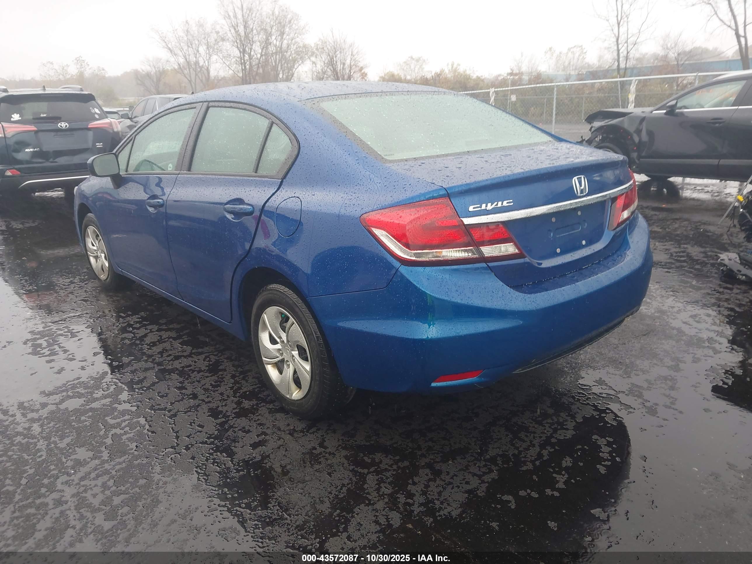 HONDA CIVIC image 3