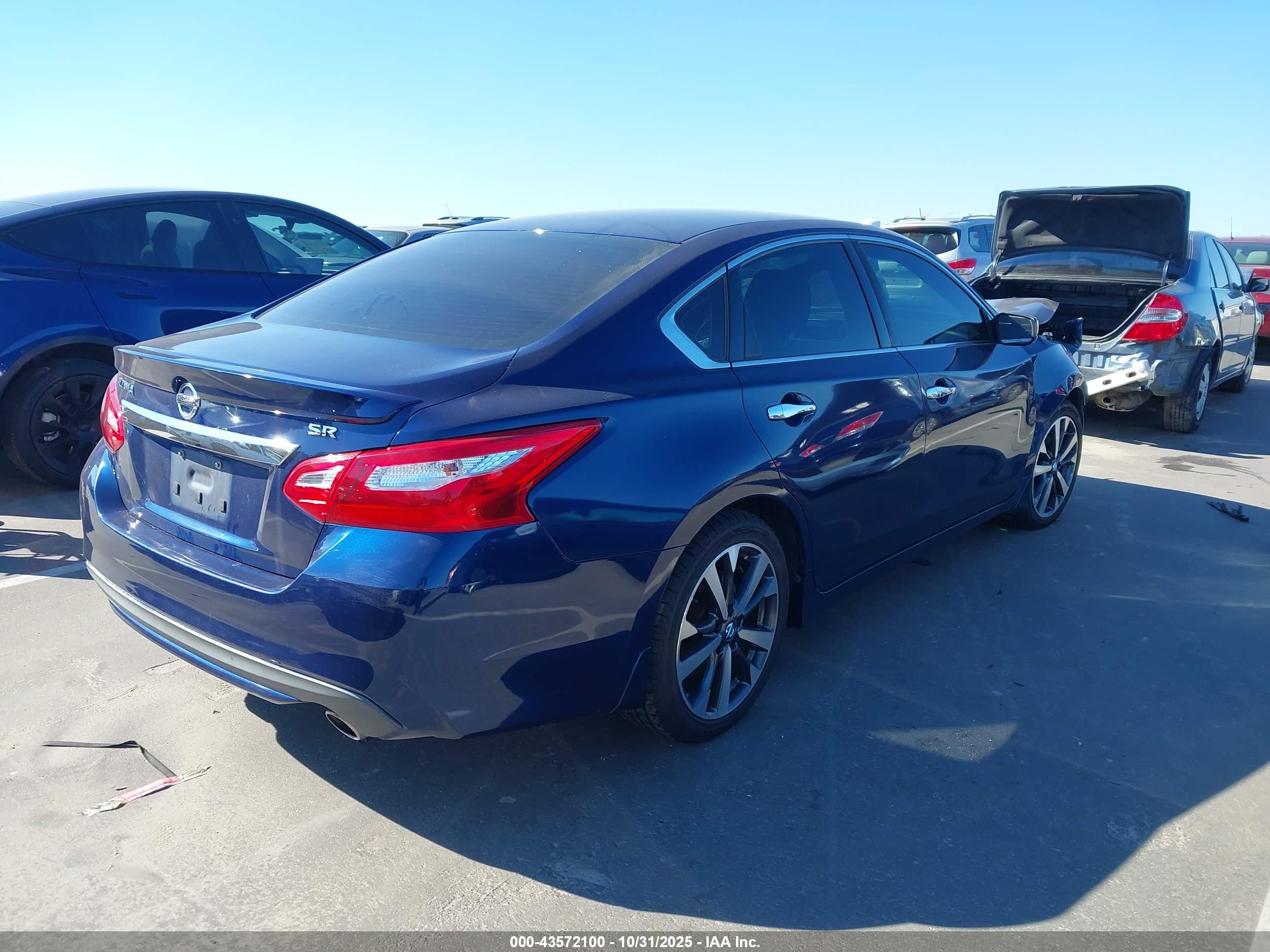 NISSAN ALTIMA image 4