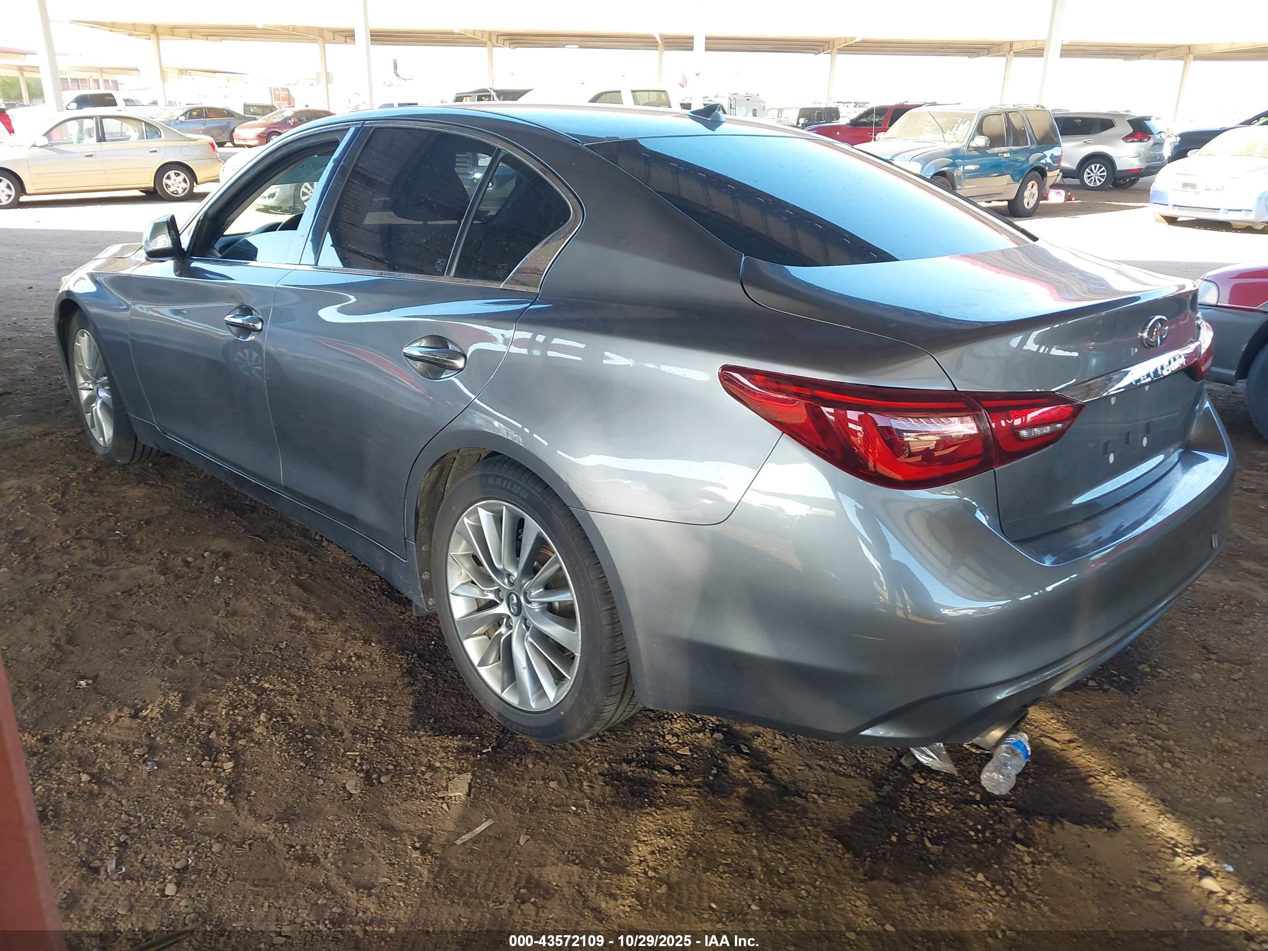 INFINITI Q50 image 3