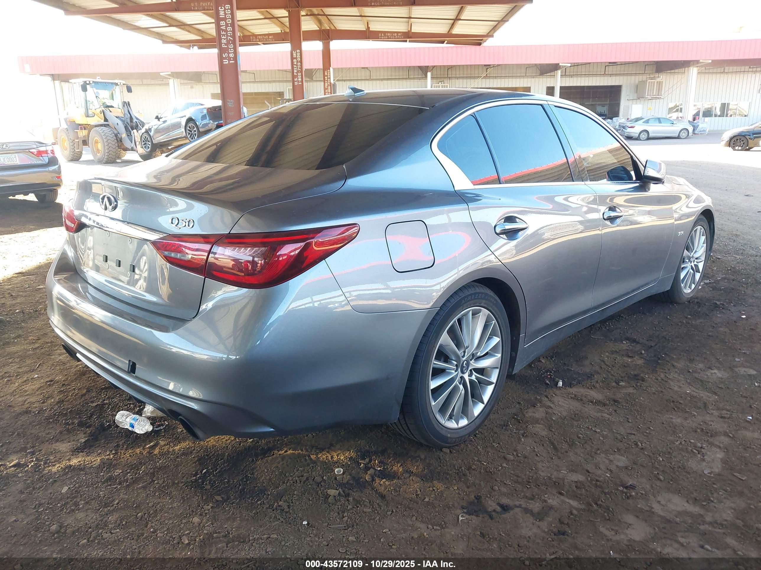 INFINITI Q50 image 4