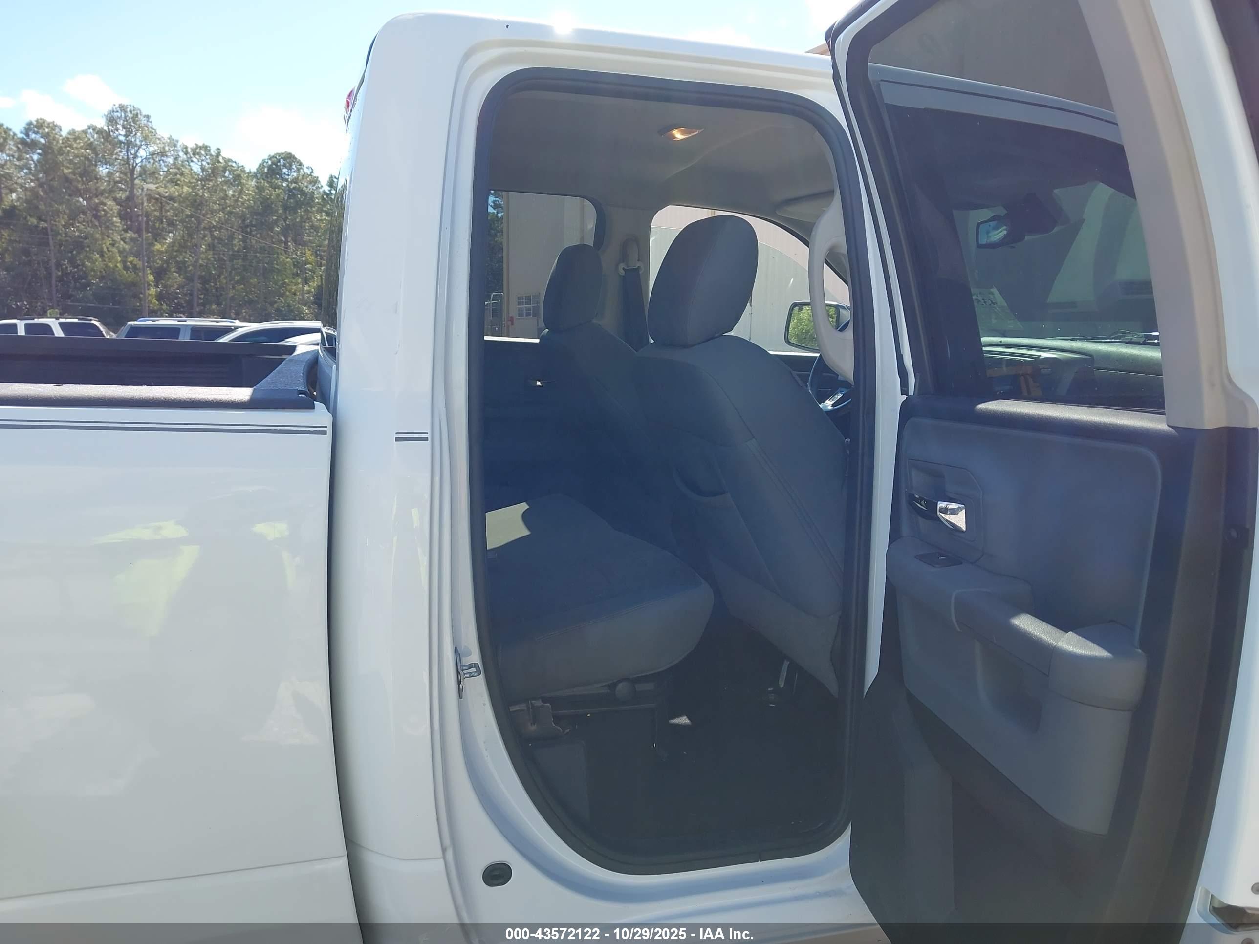 RAM 1500 image 8