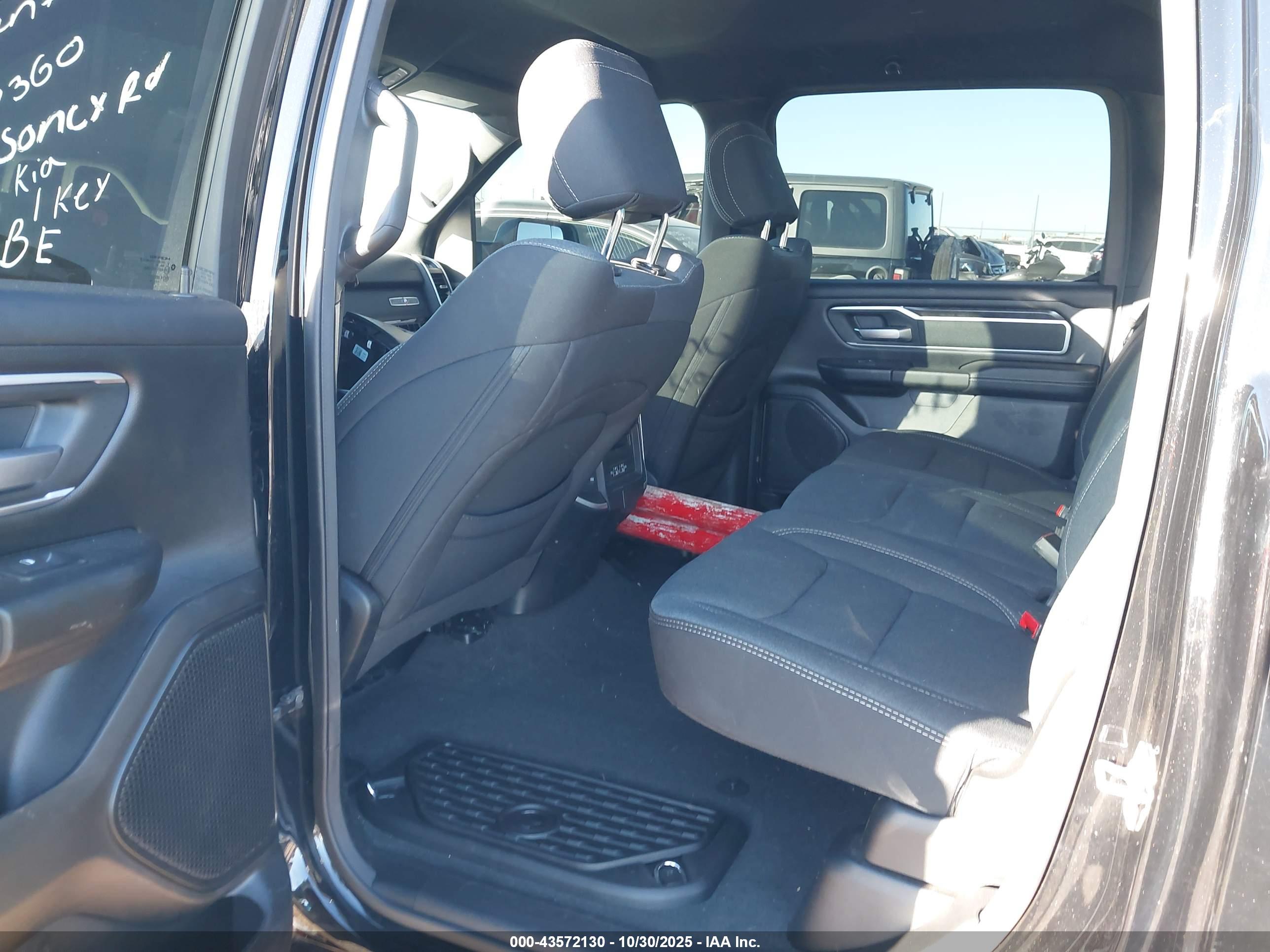 RAM 1500 image 8