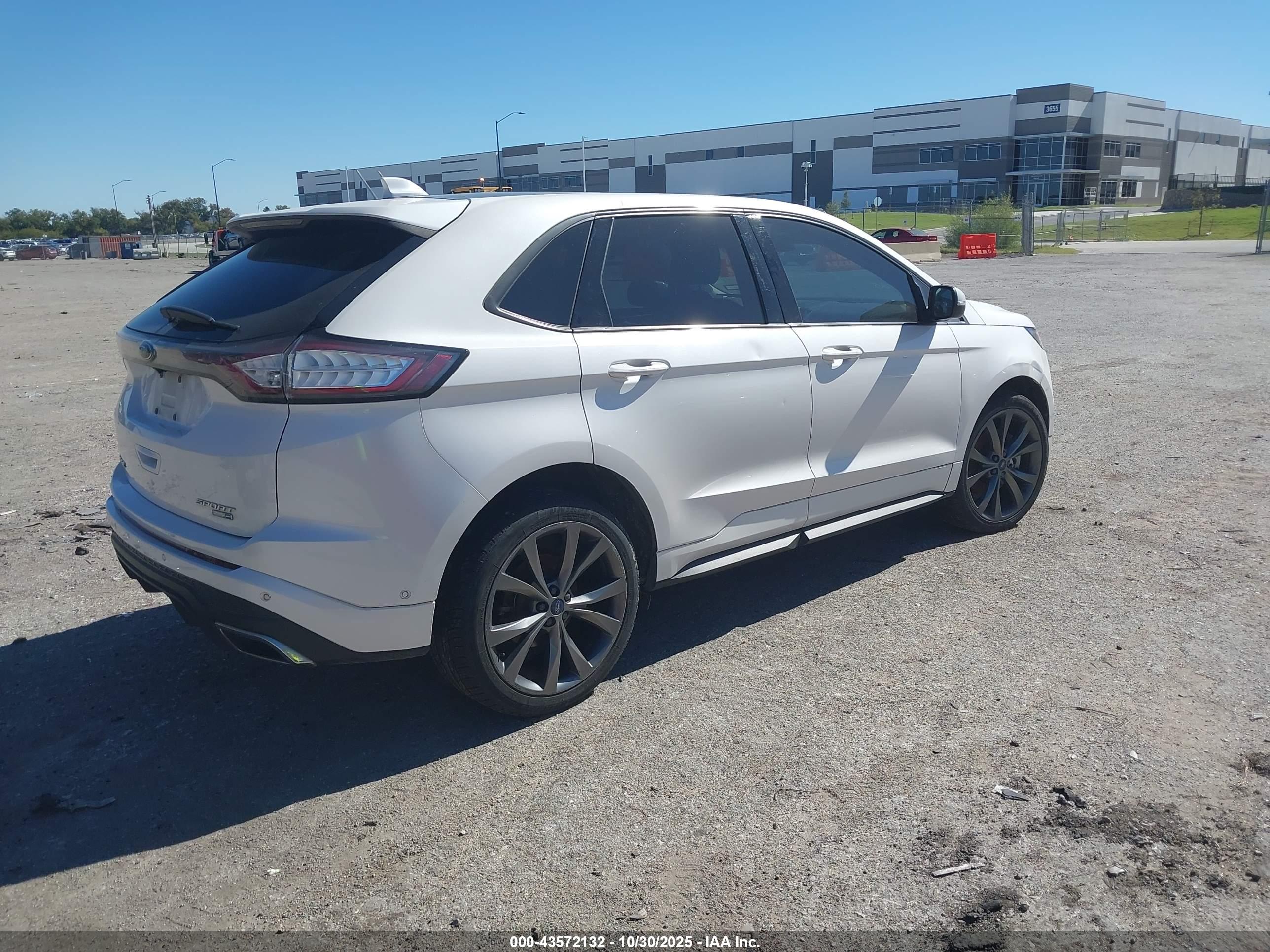FORD EDGE image 4