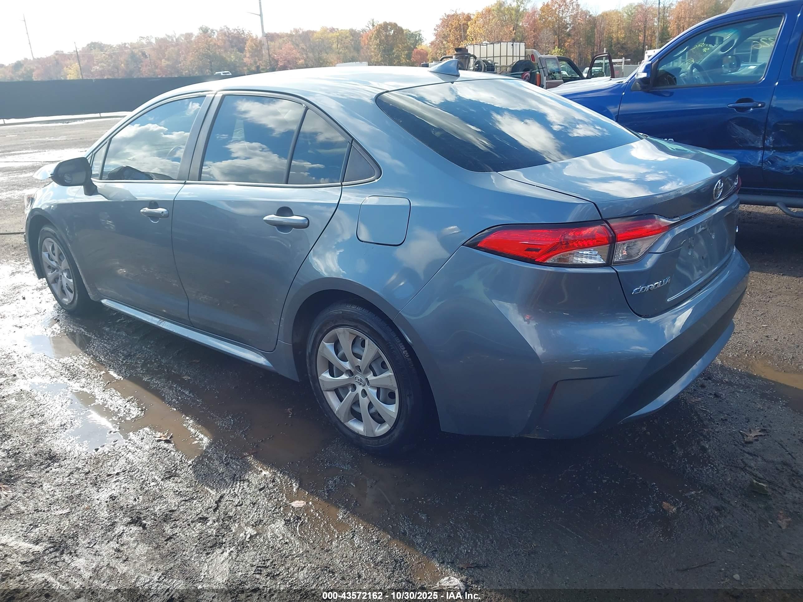 TOYOTA COROLLA image 3
