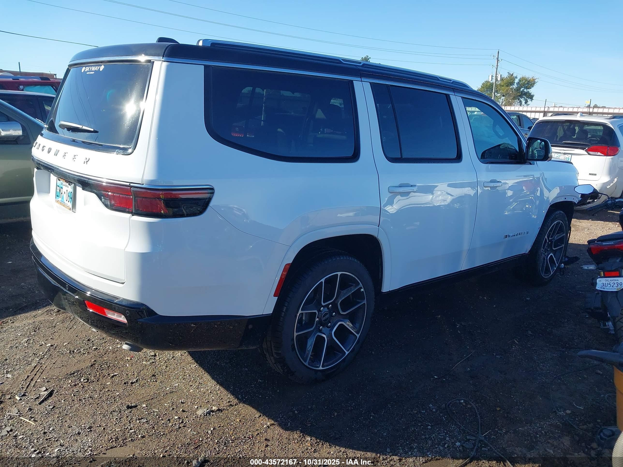 JEEP WAGONEER image 4