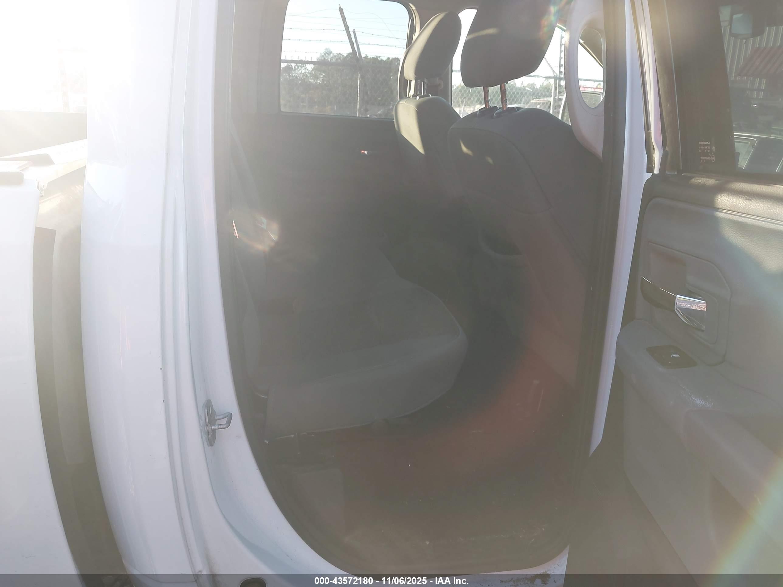 RAM 1500 image 8