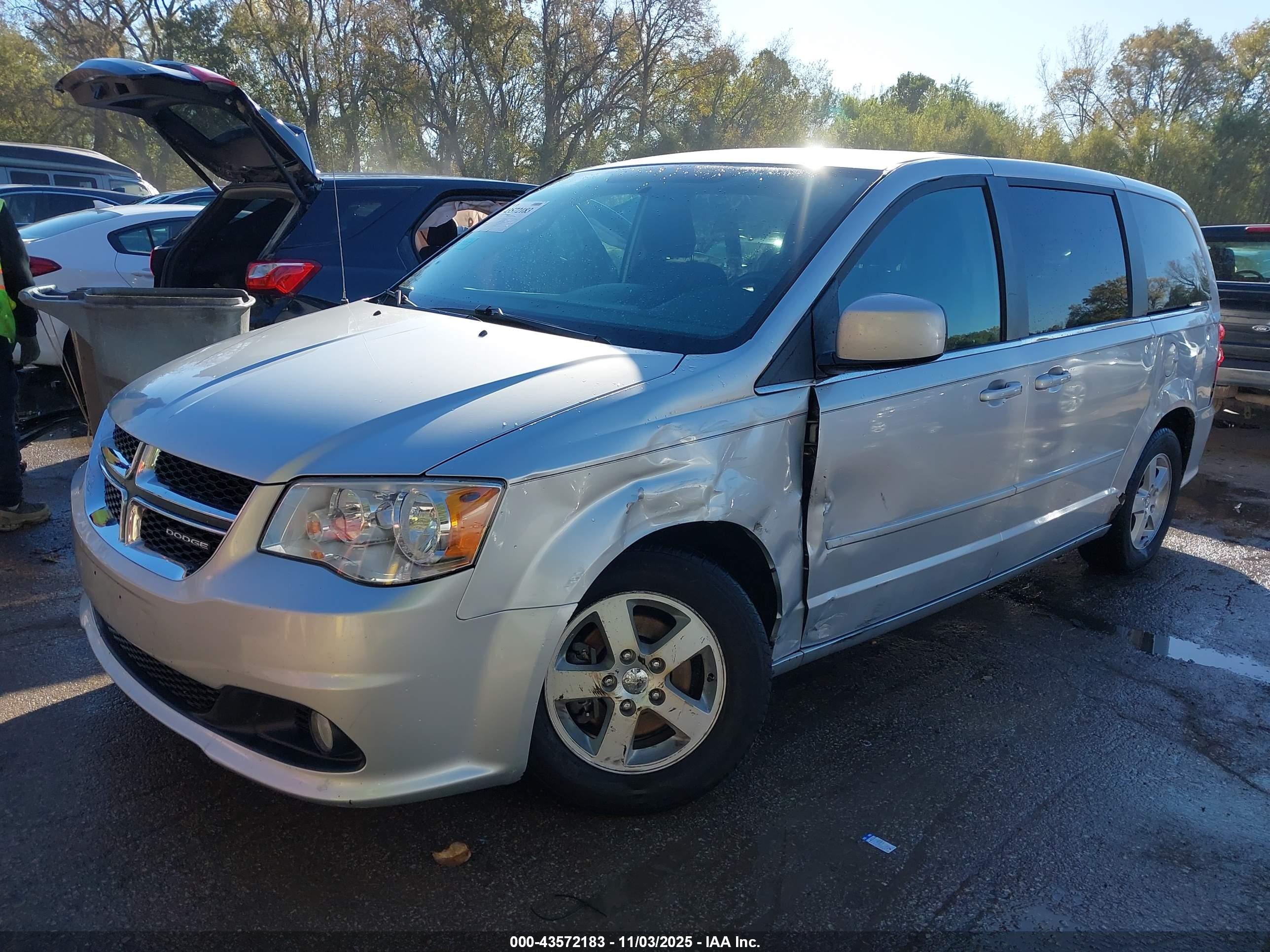DODGE GRAND image 2