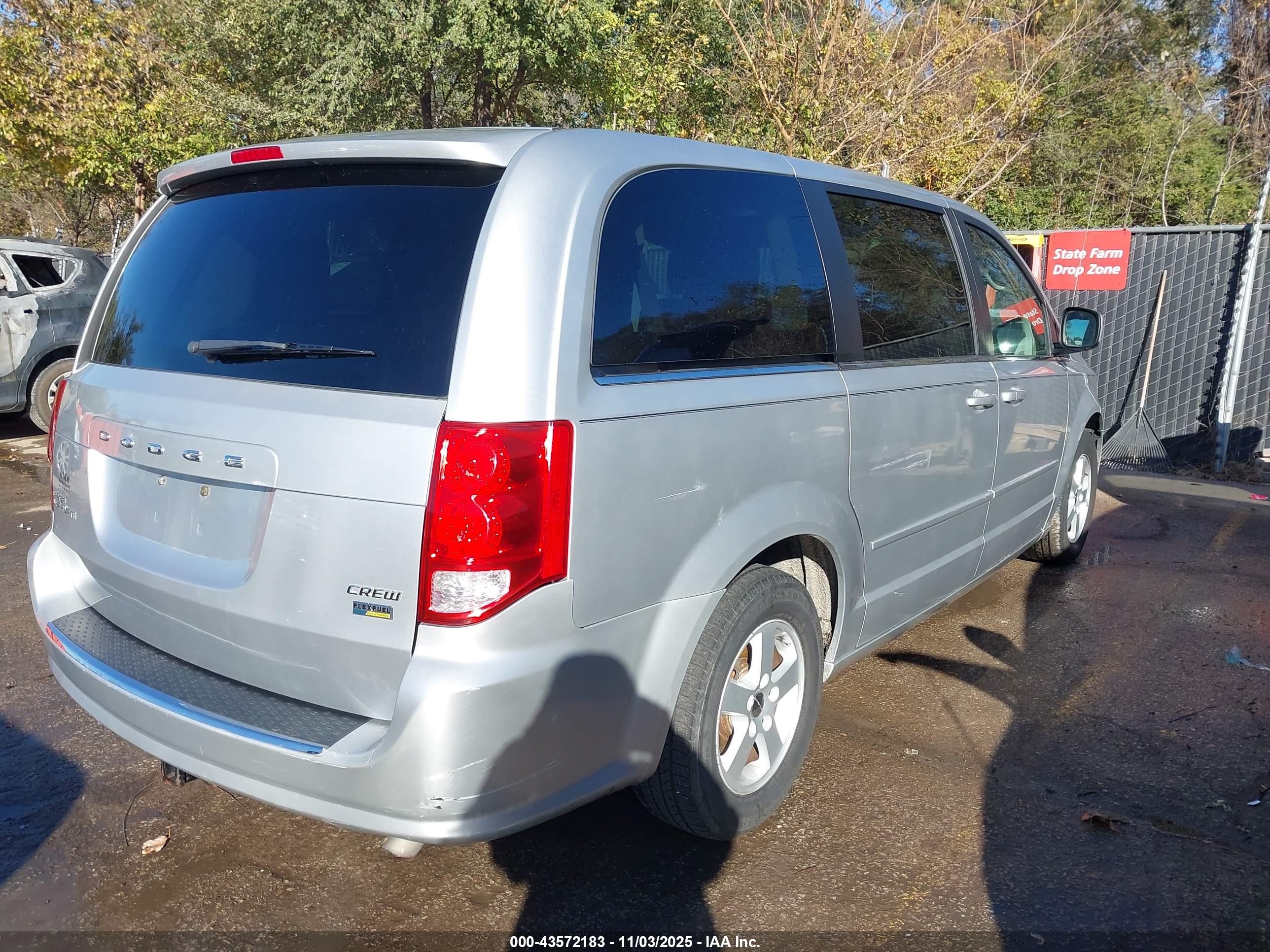 DODGE GRAND image 4