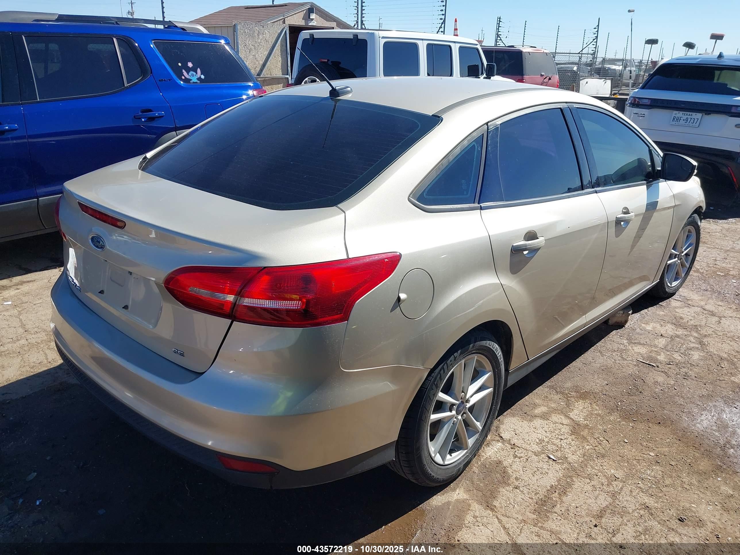 FORD FOCUS image 4