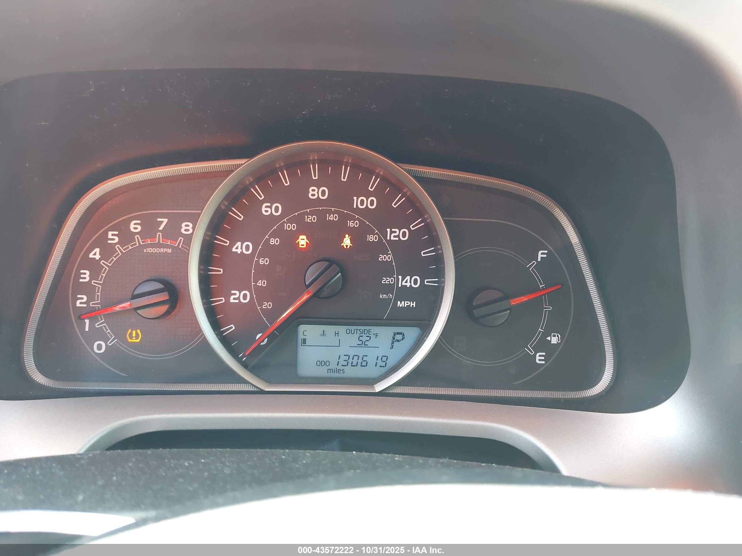 TOYOTA RAV4 image 7