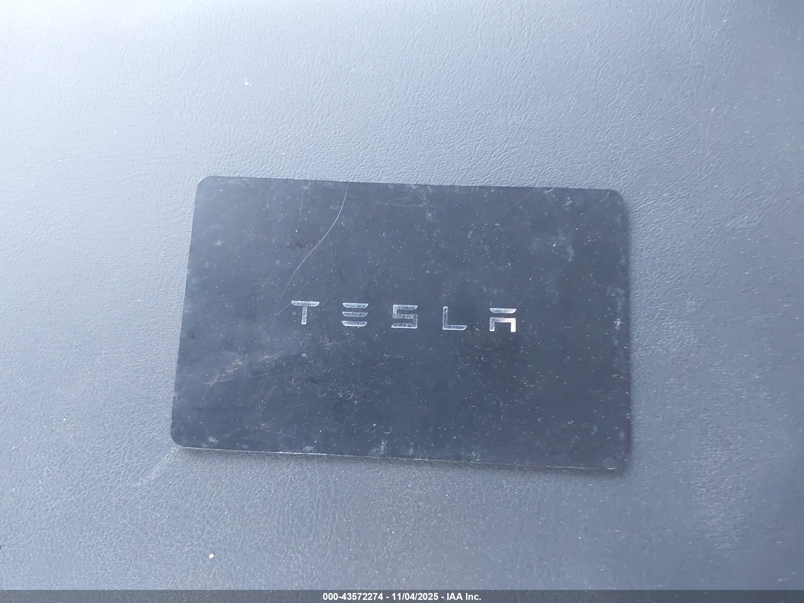 TESLA MODEL image 11