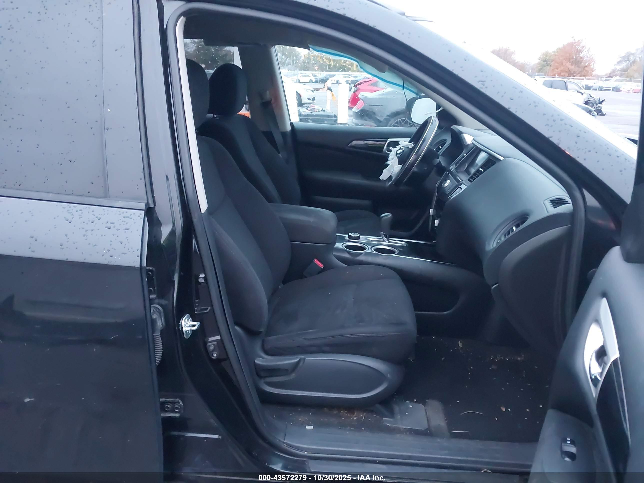 NISSAN PATHFINDER image 5