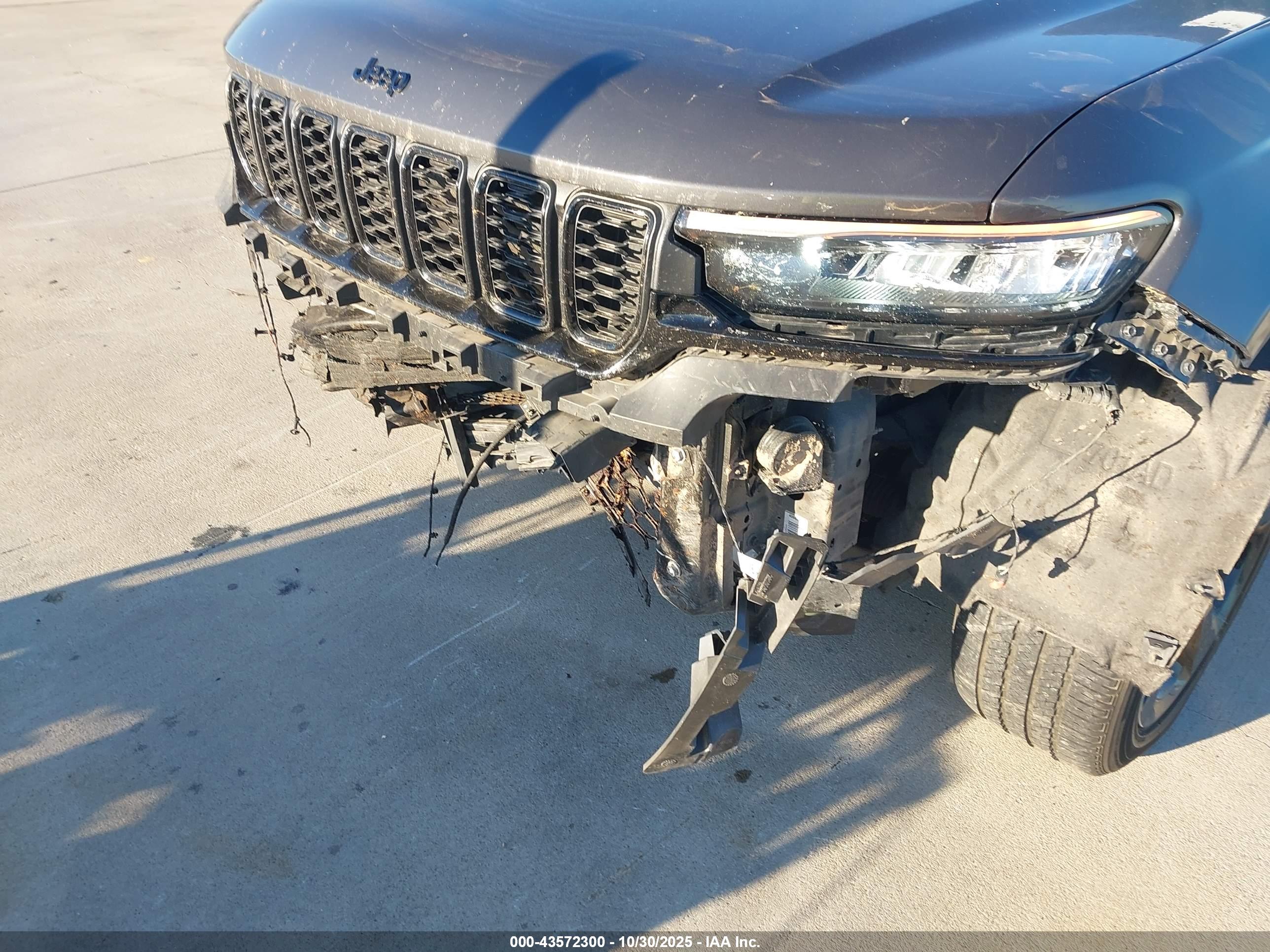 JEEP GRAND image 6