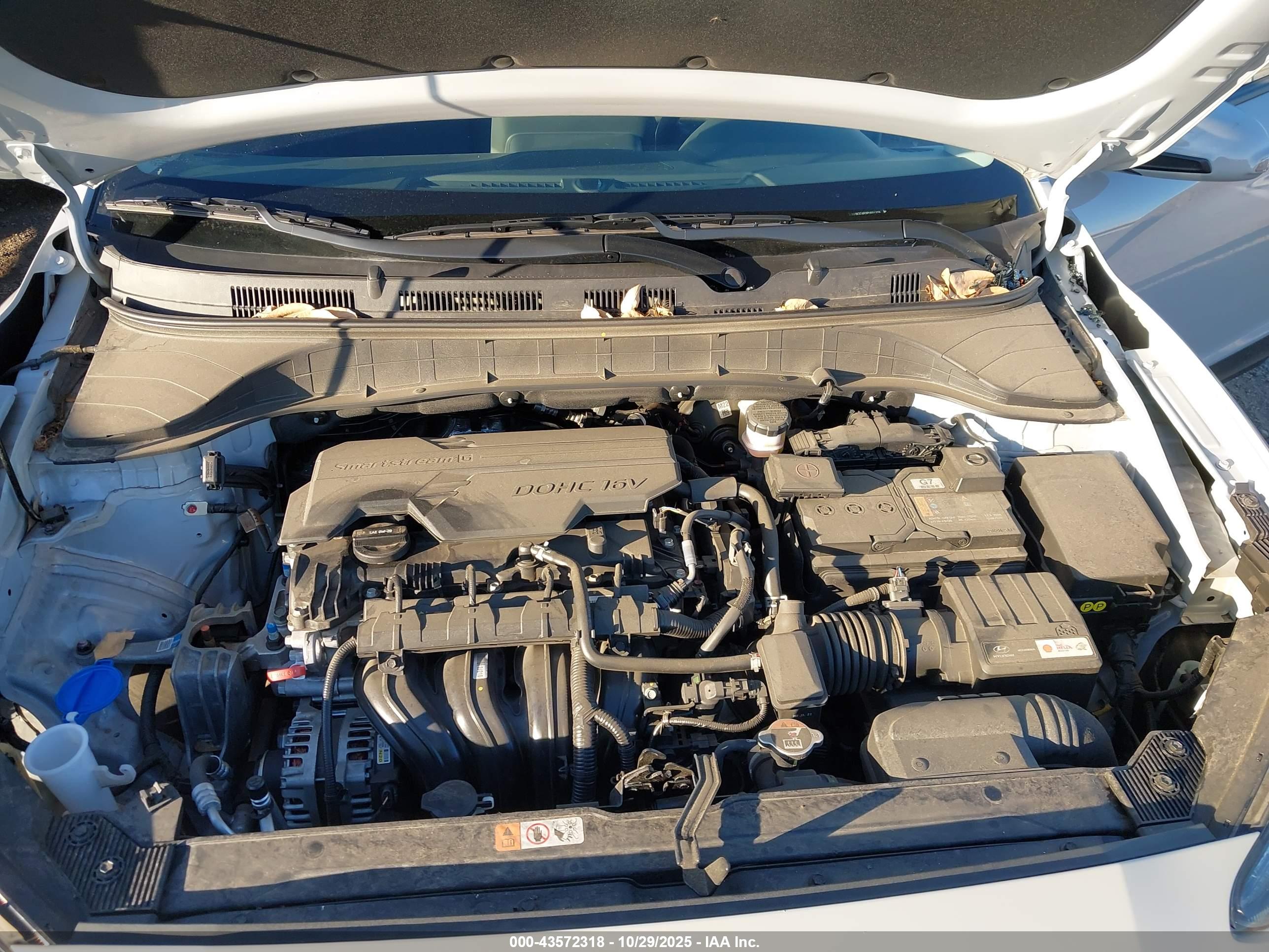 HYUNDAI KONA image 10