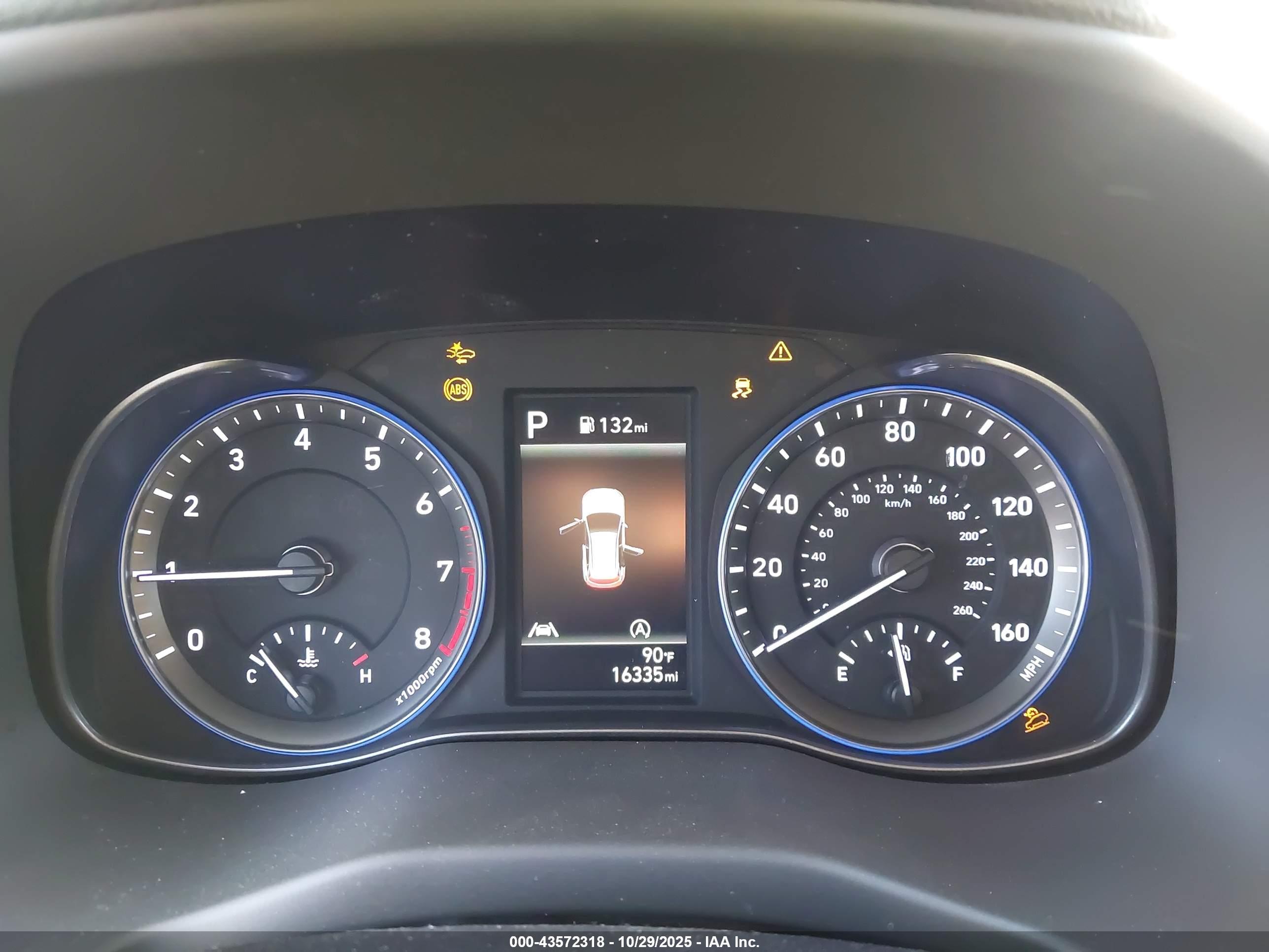 HYUNDAI KONA image 7