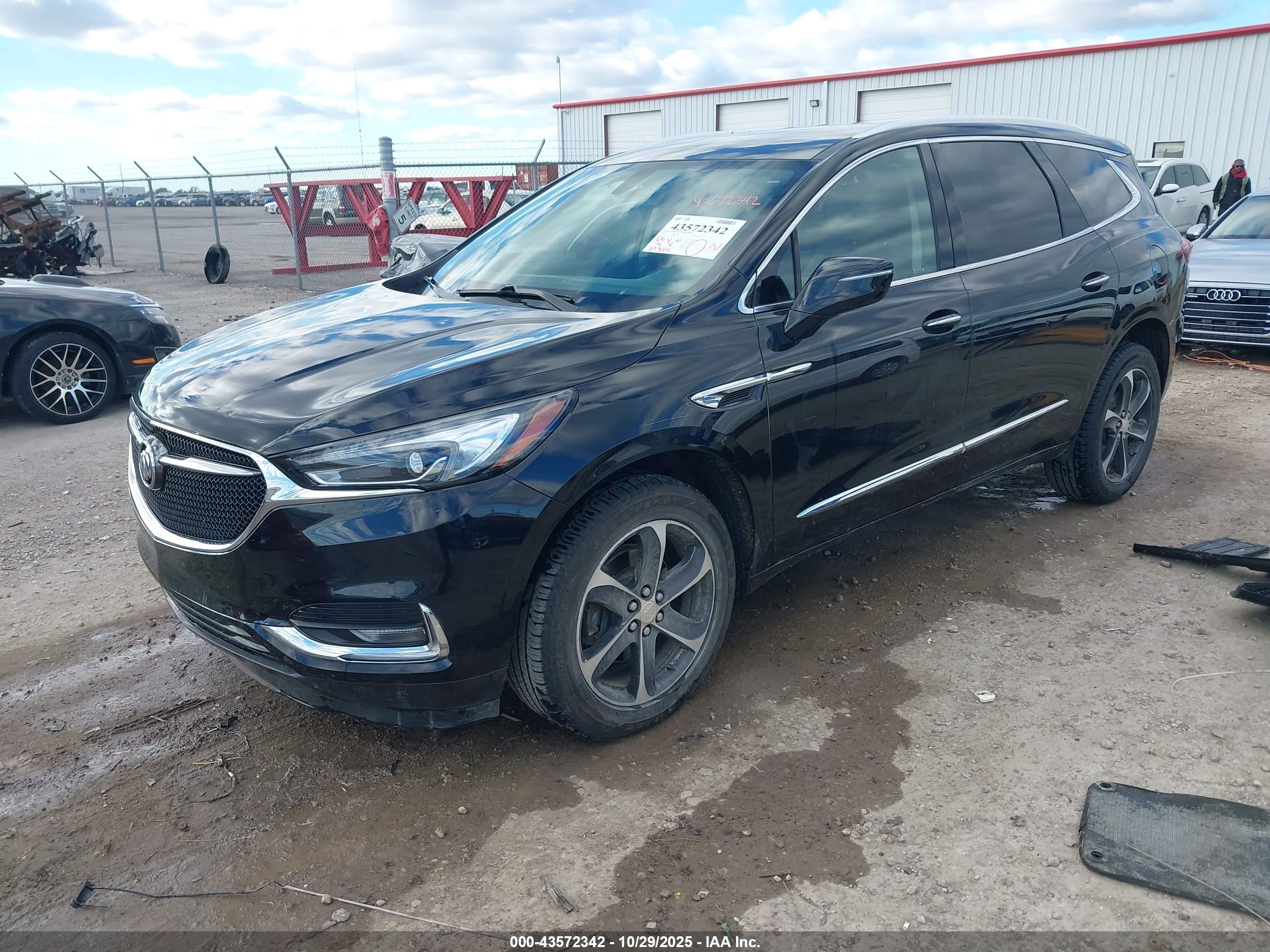 BUICK ENCLAVE image 2