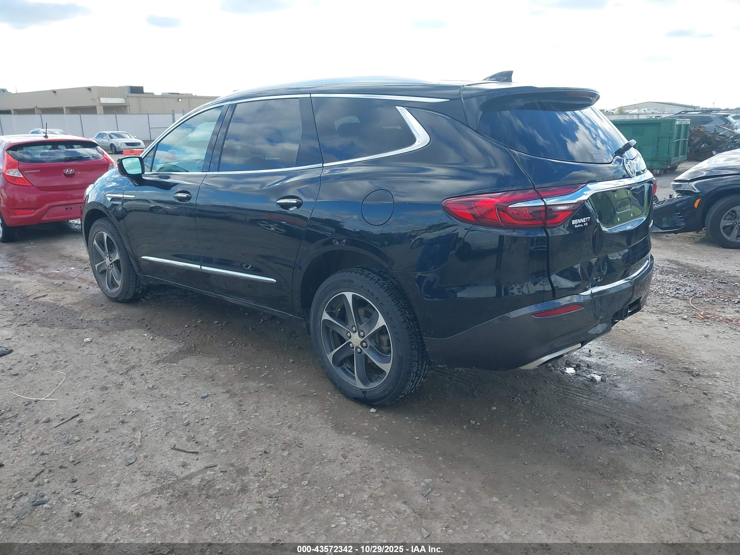 BUICK ENCLAVE image 3