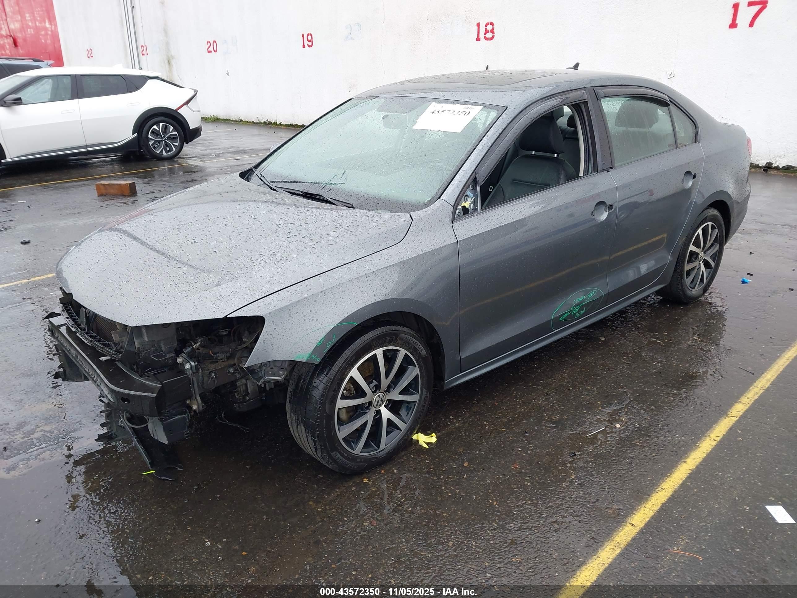 VOLKSWAGEN JETTA image 2