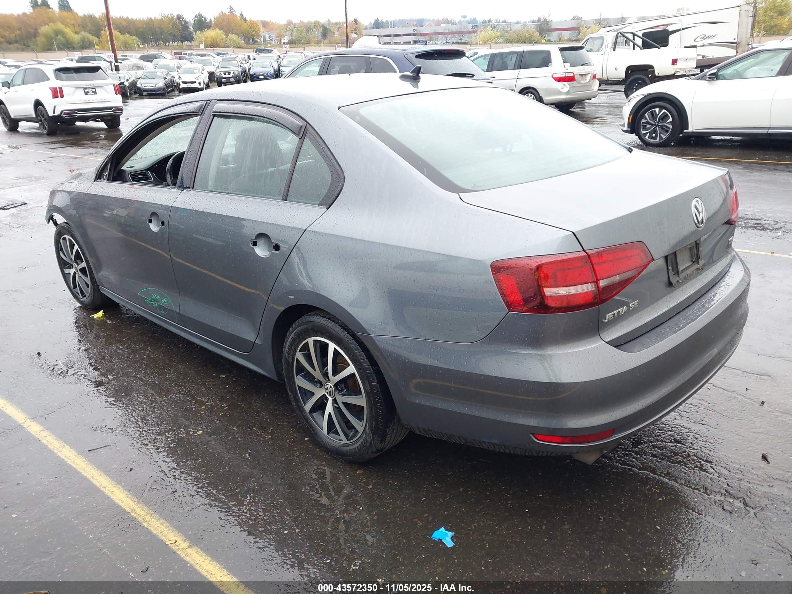 VOLKSWAGEN JETTA image 3